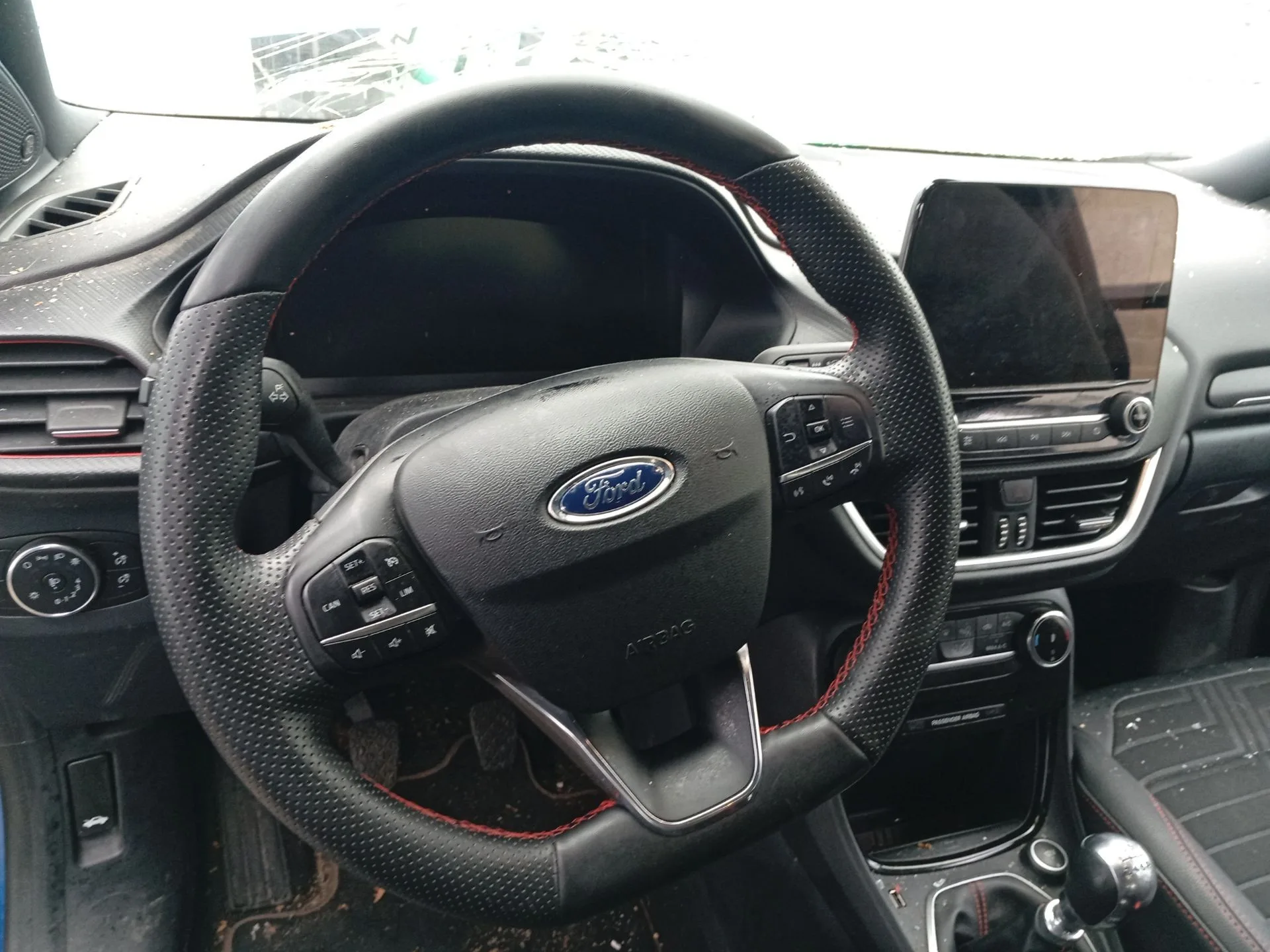 Volante para Ford Puma (J2K, Cf7)