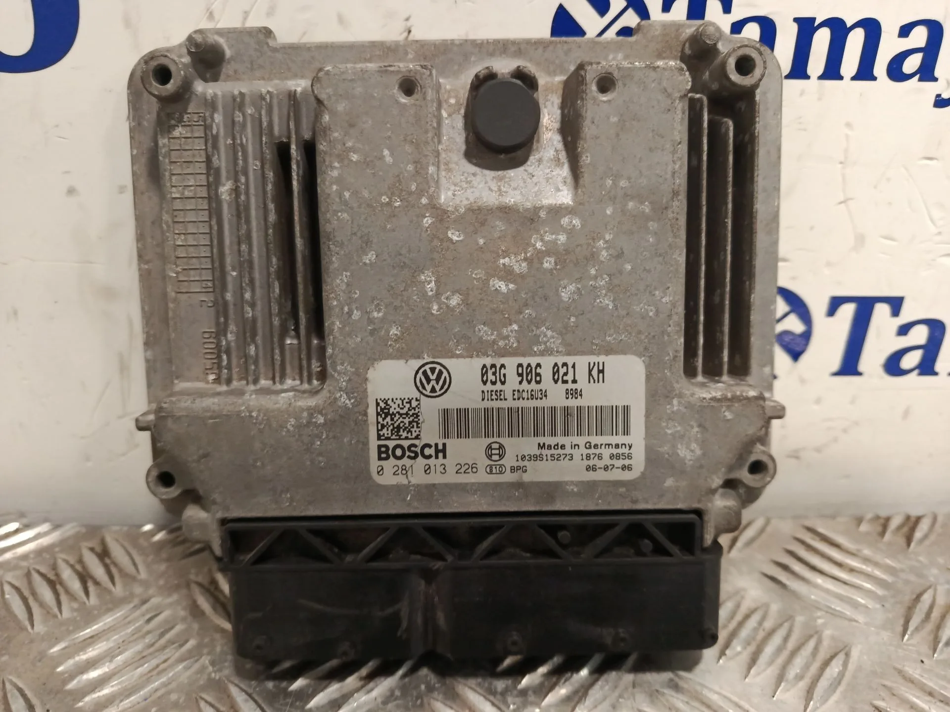 Centralita Motor Uce para Volkswagen Golf V (1K1)
