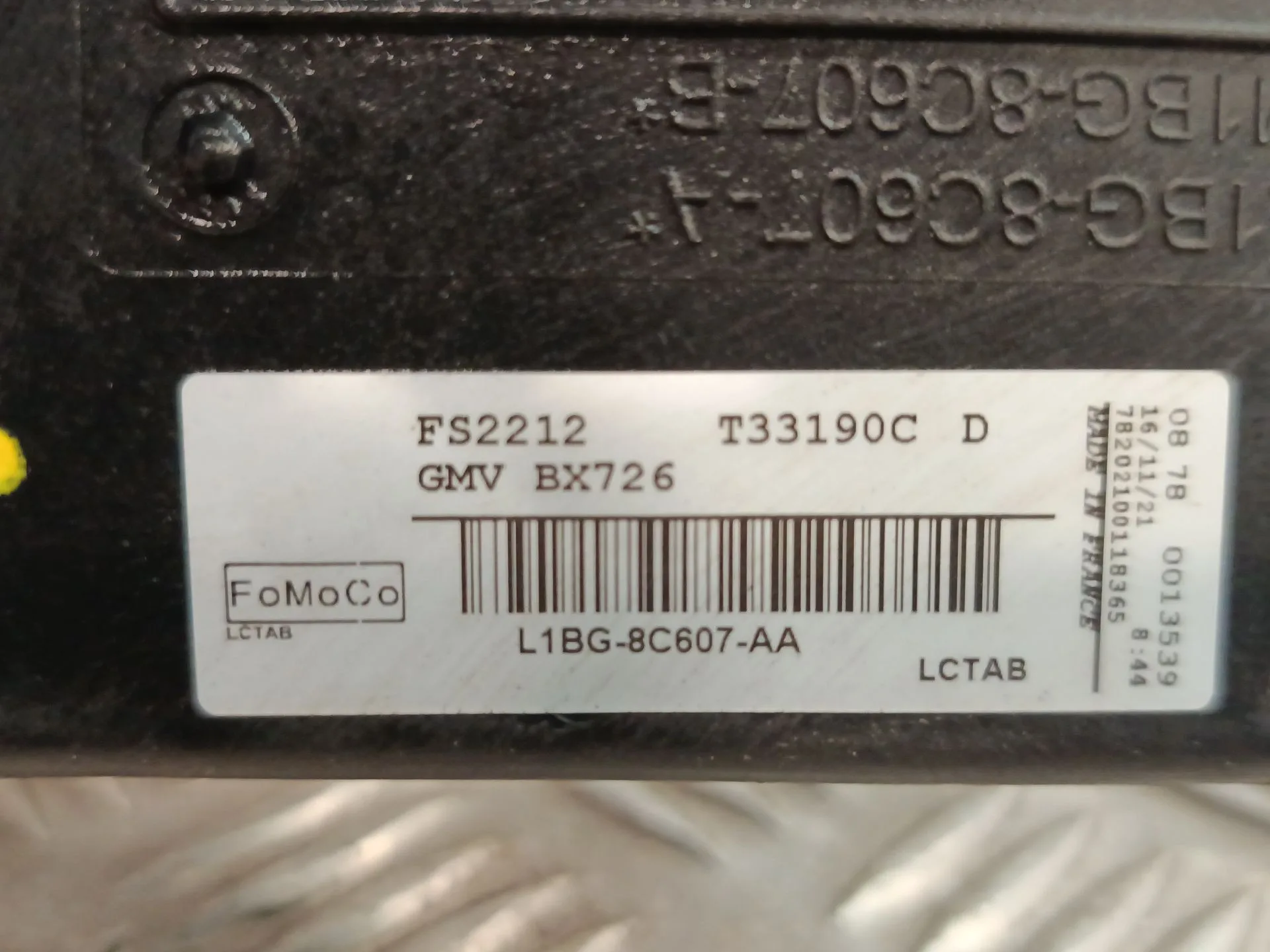Electroventilador para Ford Puma (J2K, Cf7)