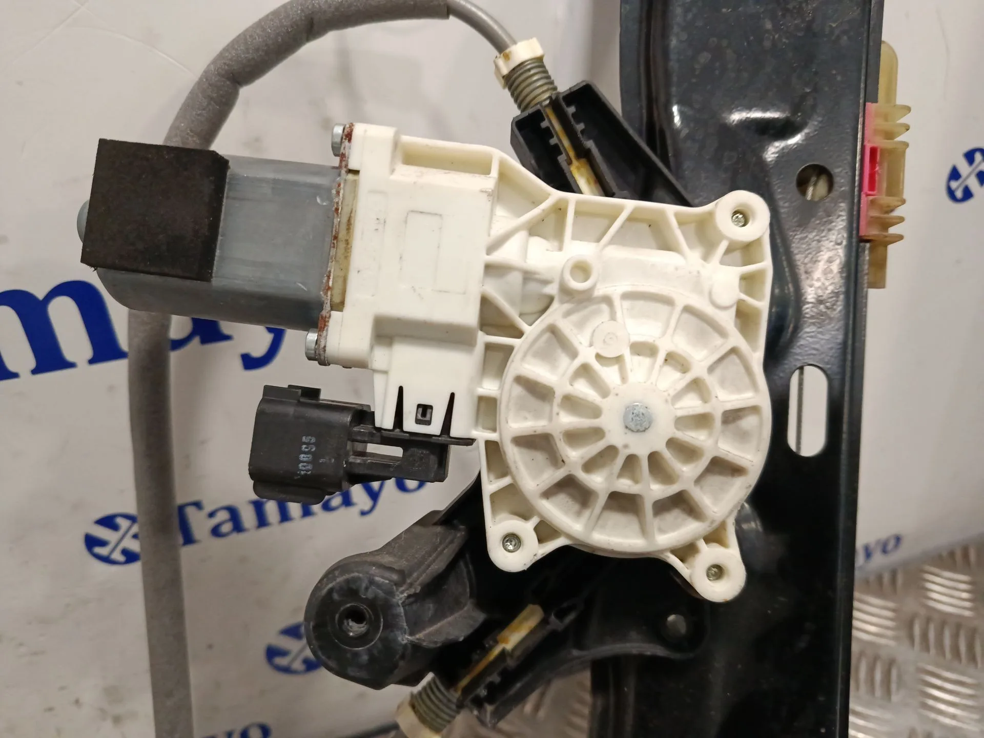 Elevalunas Delantero Izquierdo para Jaguar Xe (X760)