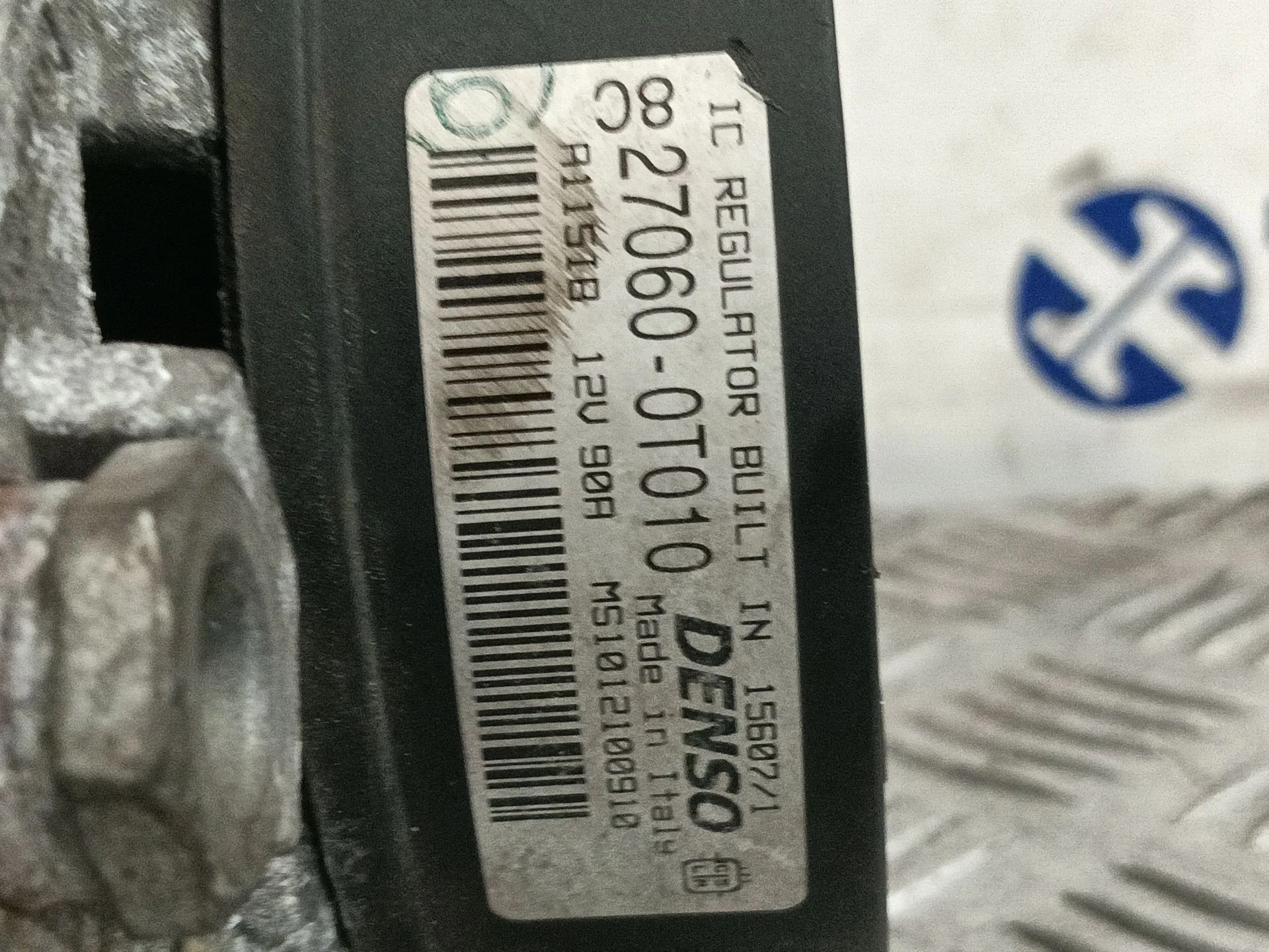 Alternador para Toyota Auris (_E15_)