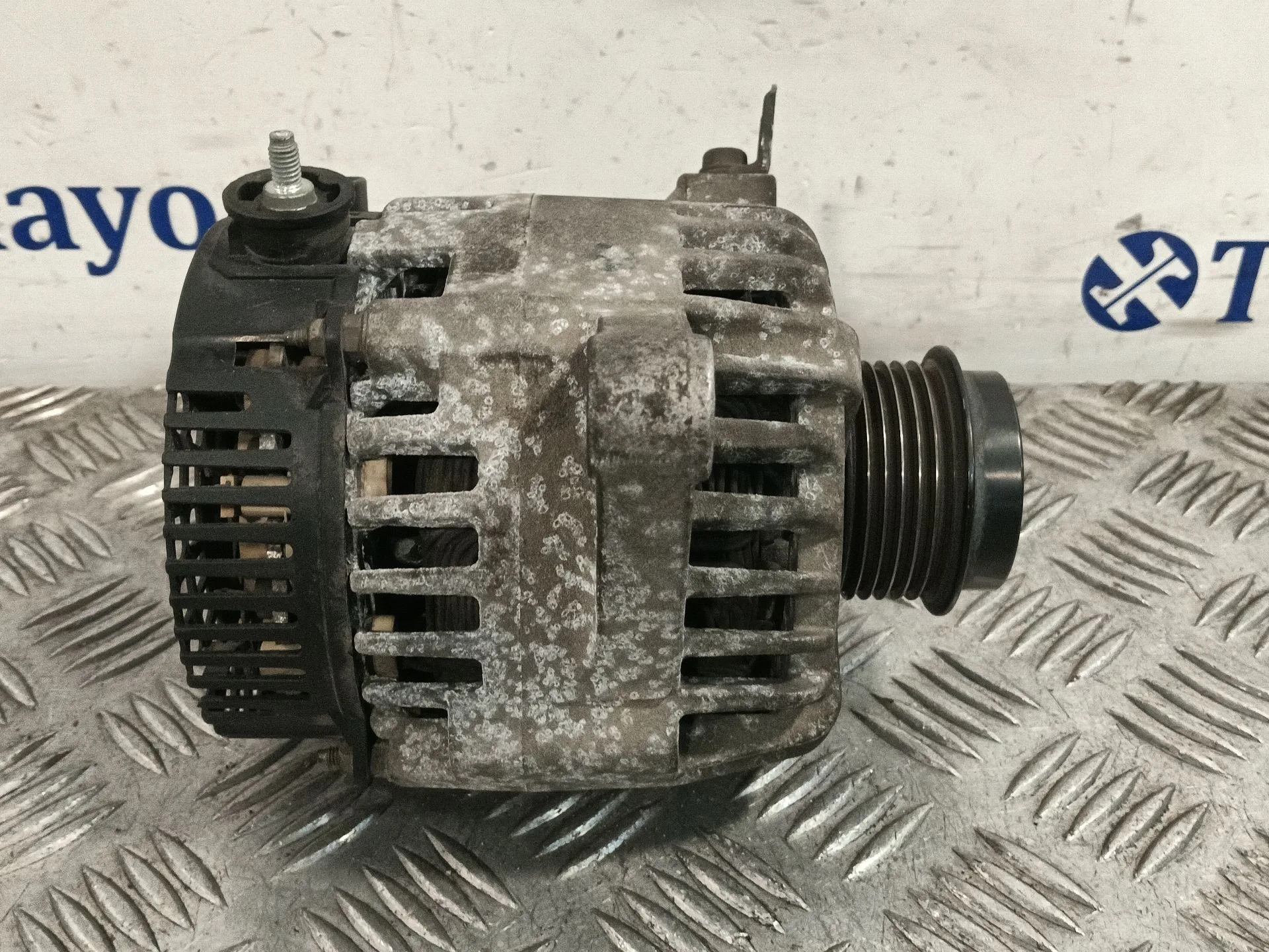Alternador para Toyota Auris (_E15_)