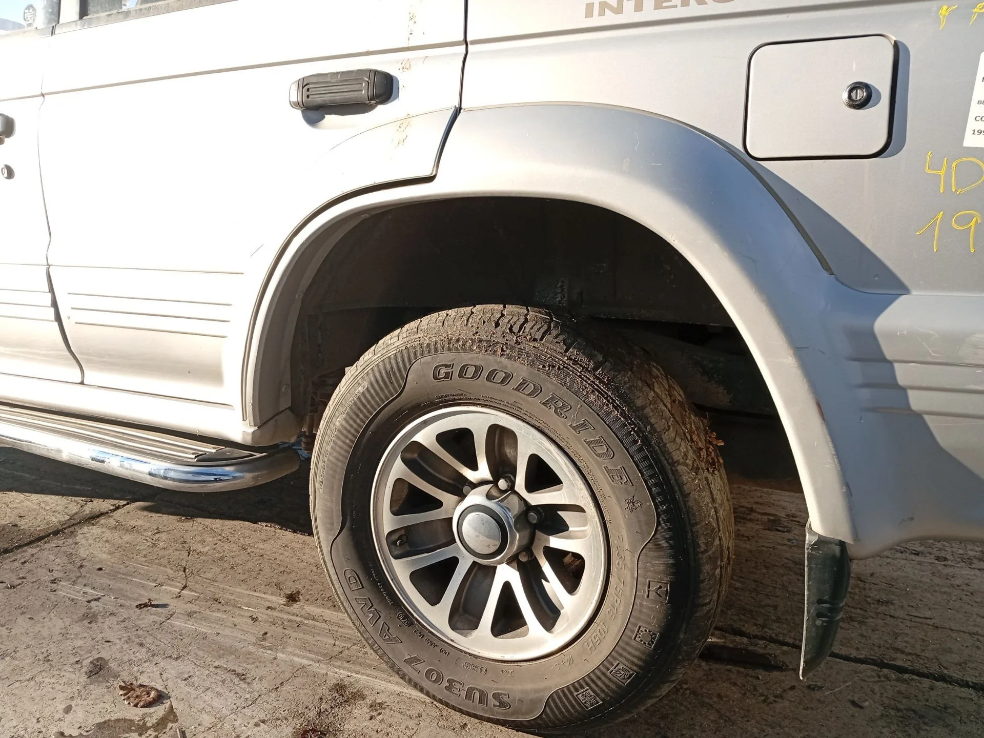Amortiguador Trasero Izquierdo para Mitsubishi Montero Canvas Top (V2_C, V4_C)