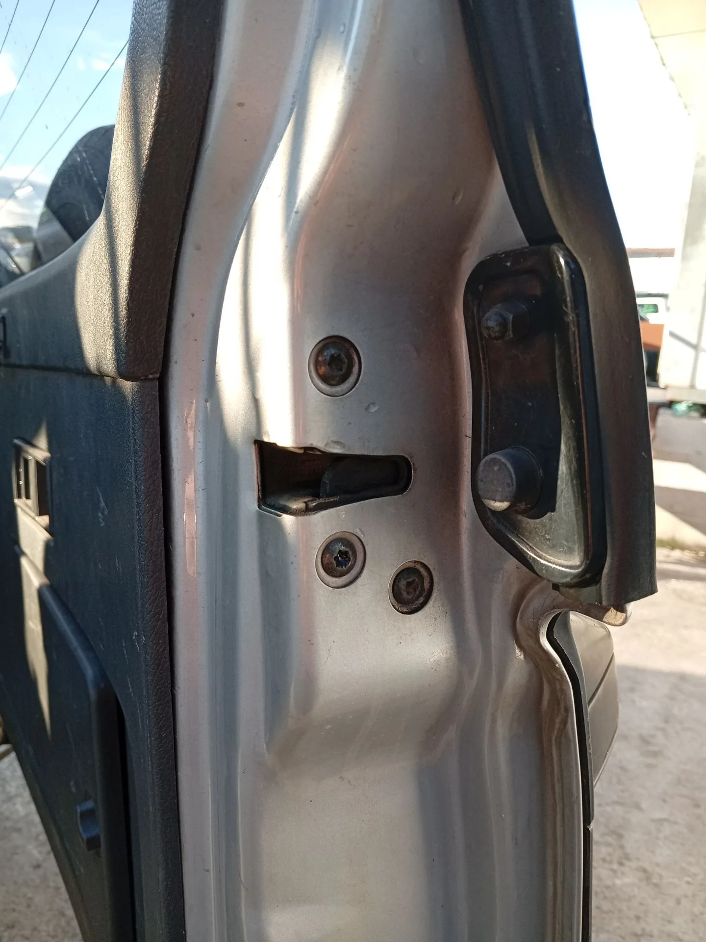 Cerradura Maletero / Porton para Mitsubishi Montero Canvas Top (V2_C, V4_C)