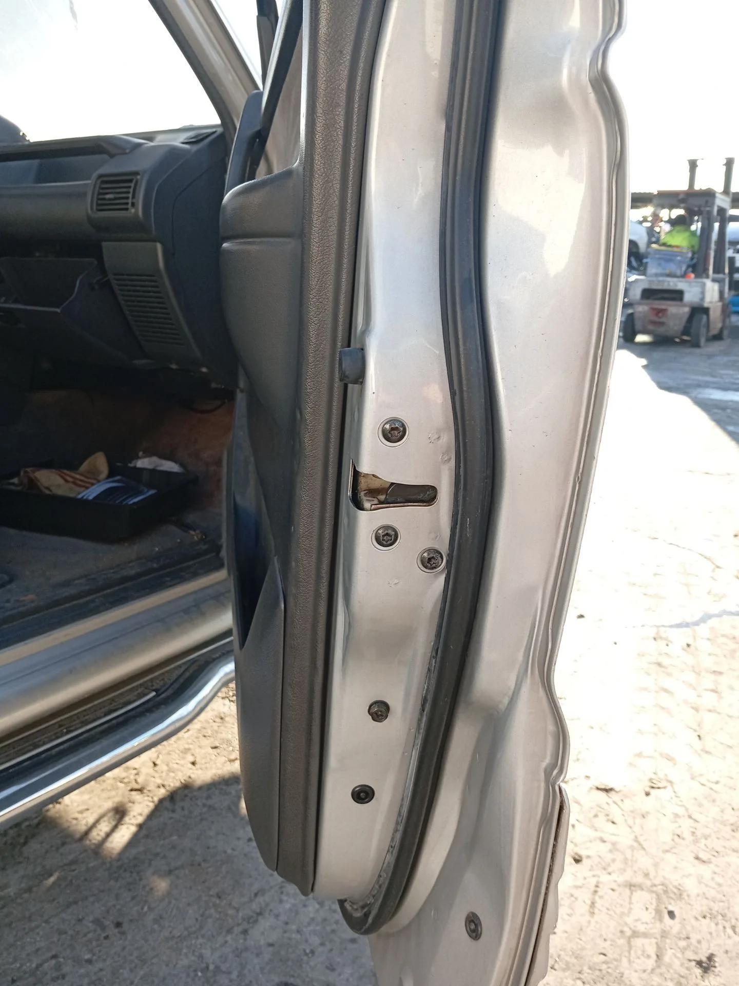 Cerradura Puerta Delantera Derecha para Mitsubishi Montero Canvas Top (V2_C, V4_C)