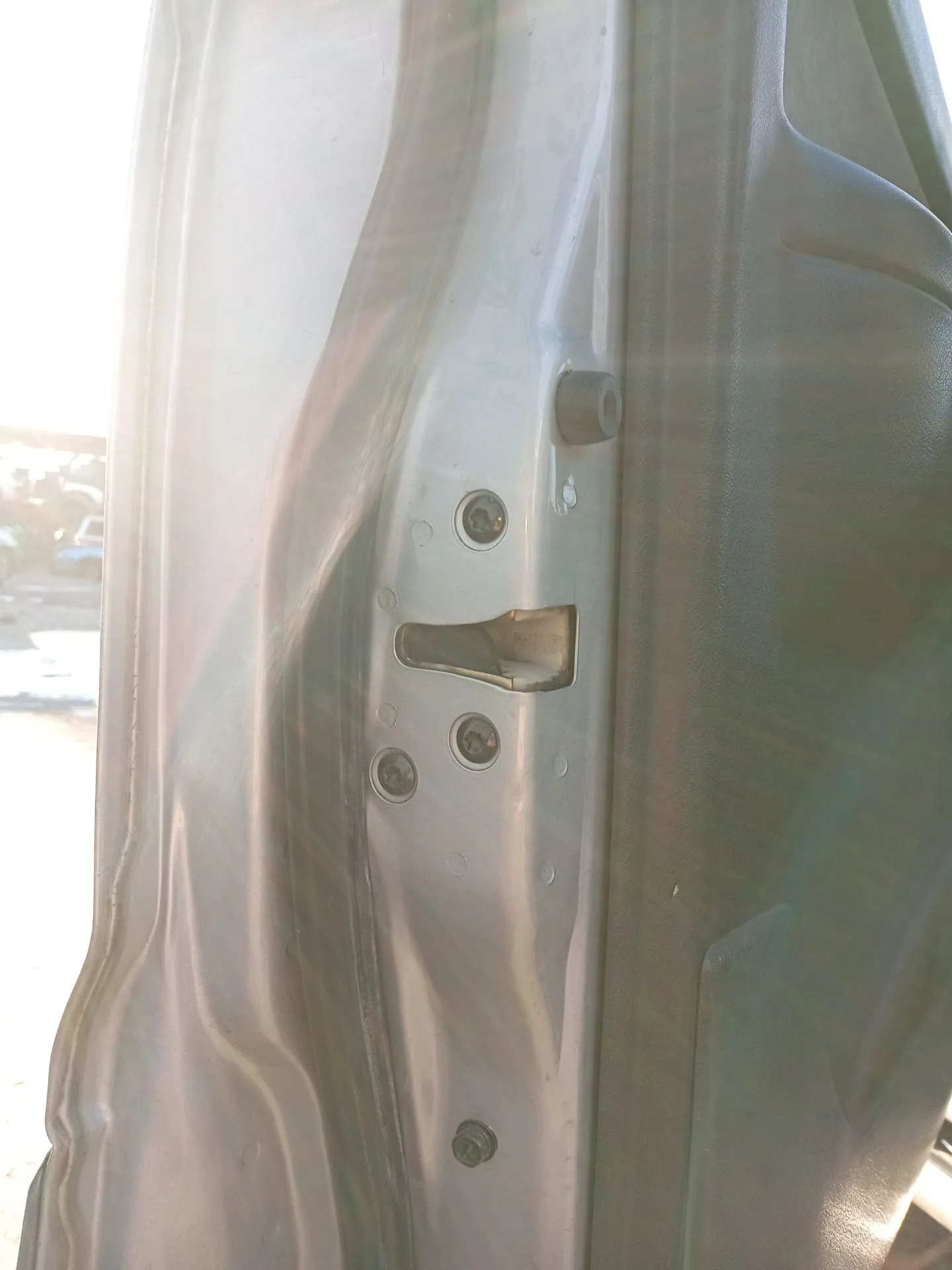 Cerradura Puerta Delantera Izquierda para Mitsubishi Montero Canvas Top (V2_C, V4_C)
