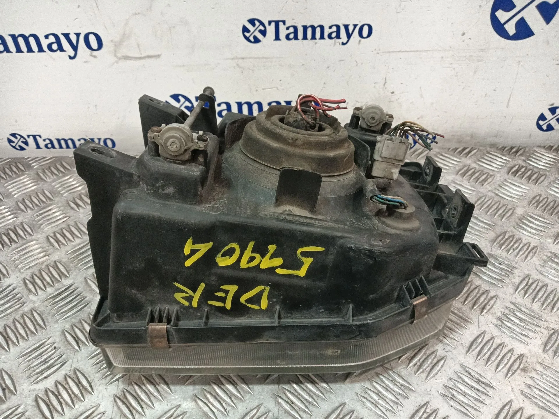 Faro Derecho para Mitsubishi Montero Canvas Top (V2_C, V4_C)