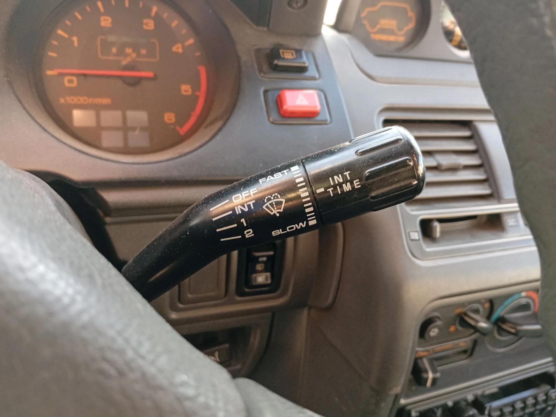 Mando Limpia para Mitsubishi Montero Canvas Top (V2_C, V4_C)