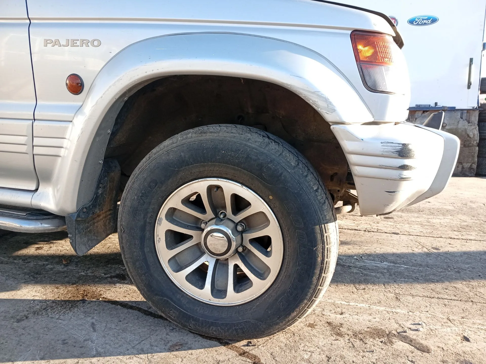 Pinza Freno Delantera Derecha para Mitsubishi Montero Canvas Top (V2_C, V4_C)