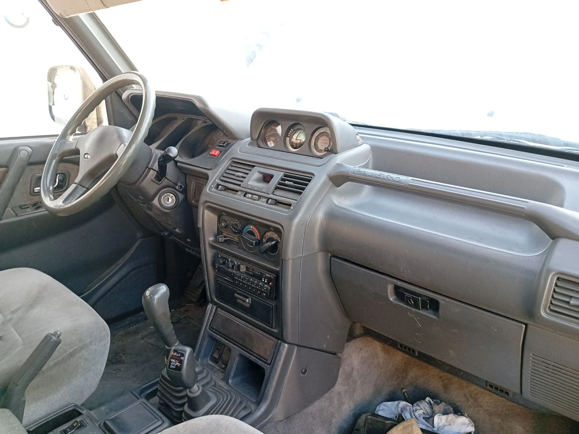 Salpicadero para Mitsubishi Montero Canvas Top (V2_C, V4_C)