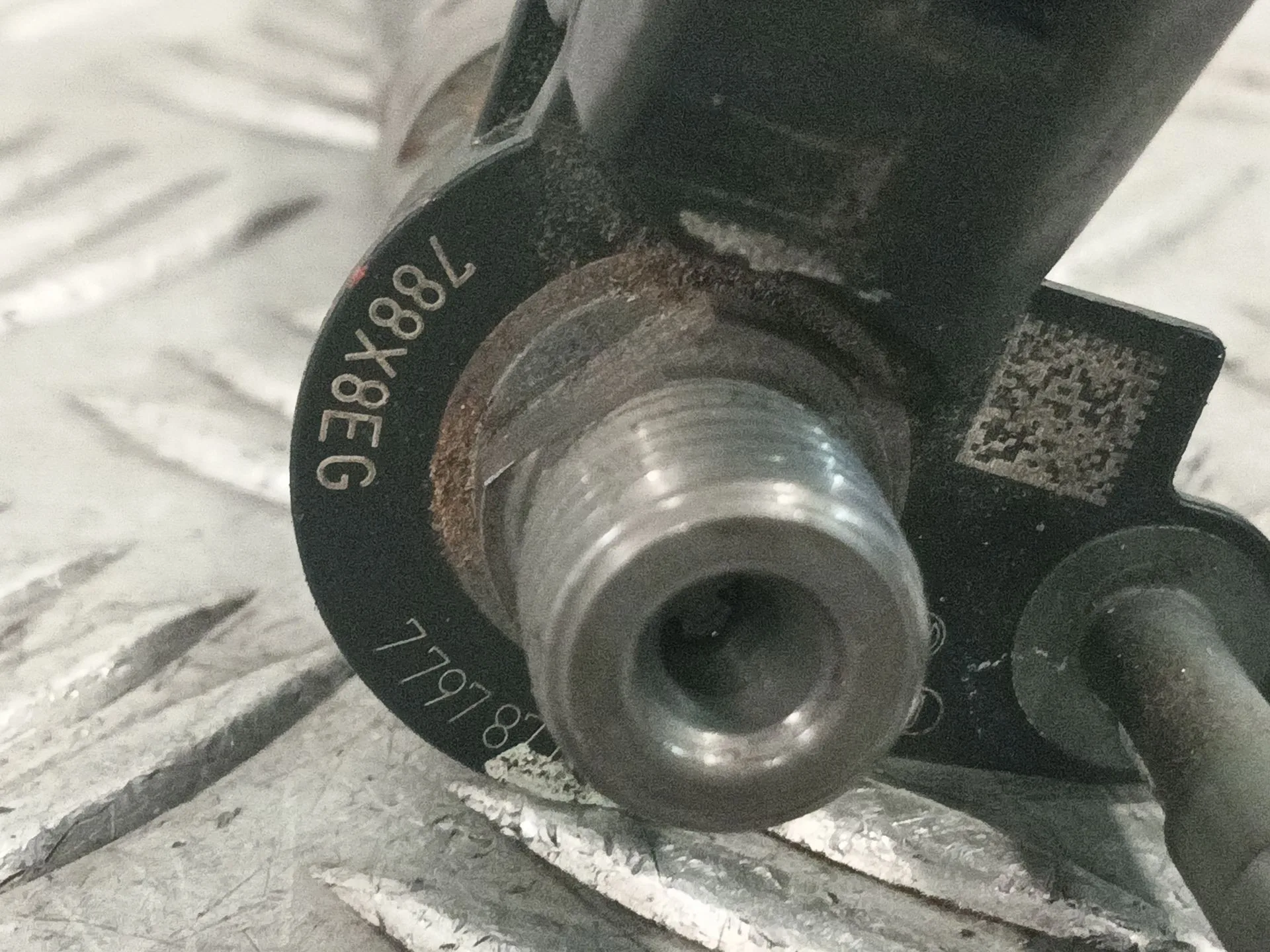 Inyector para Bmw 1 (E81)