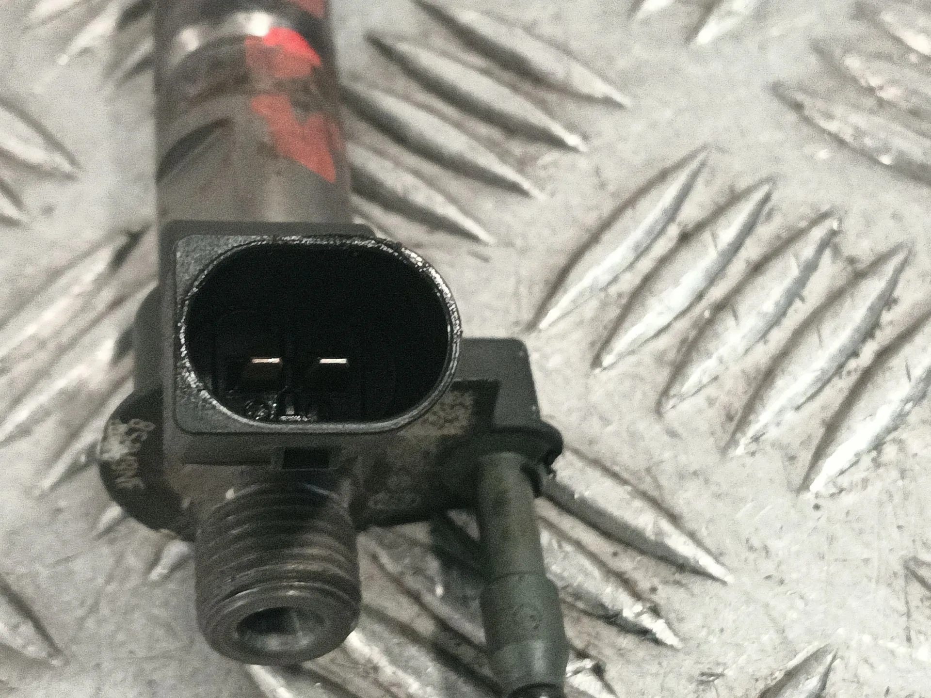 Inyector para Bmw 1 (E81)