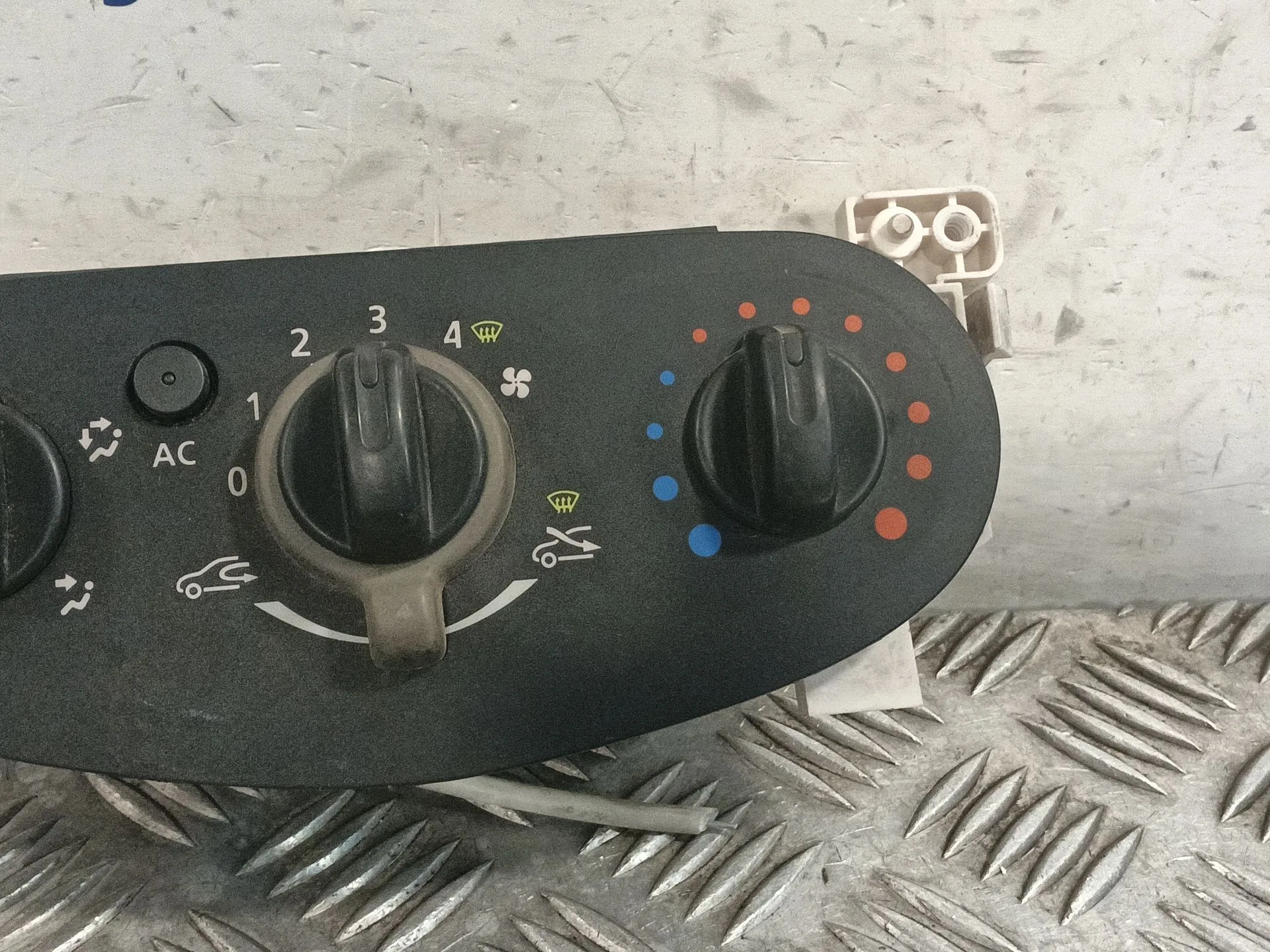 Mando Climatizador para Dacia Duster