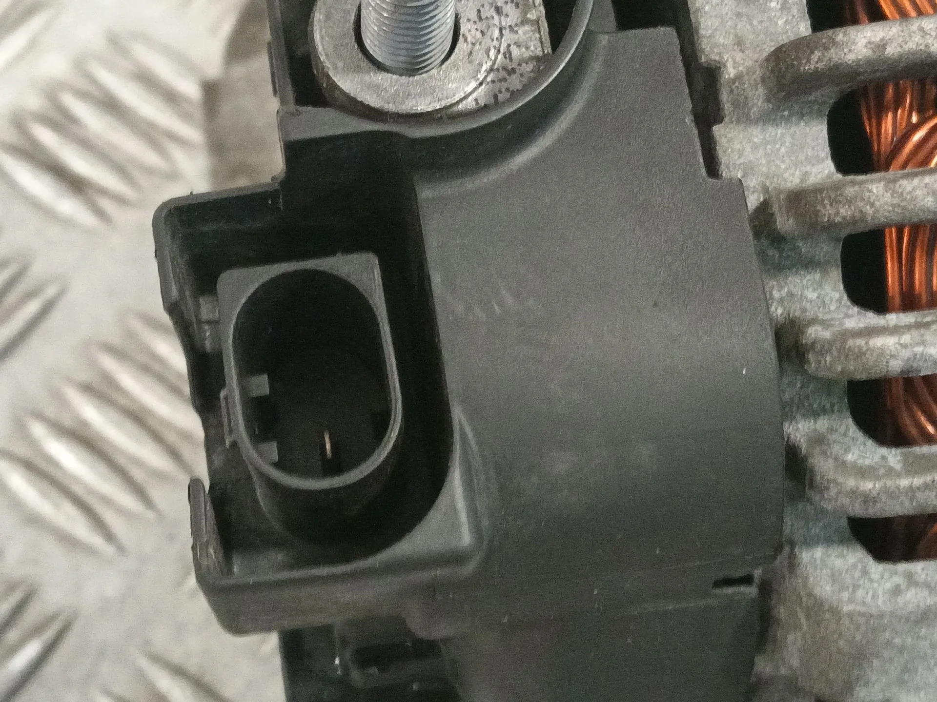 Alternador para Bmw Mini (R56)