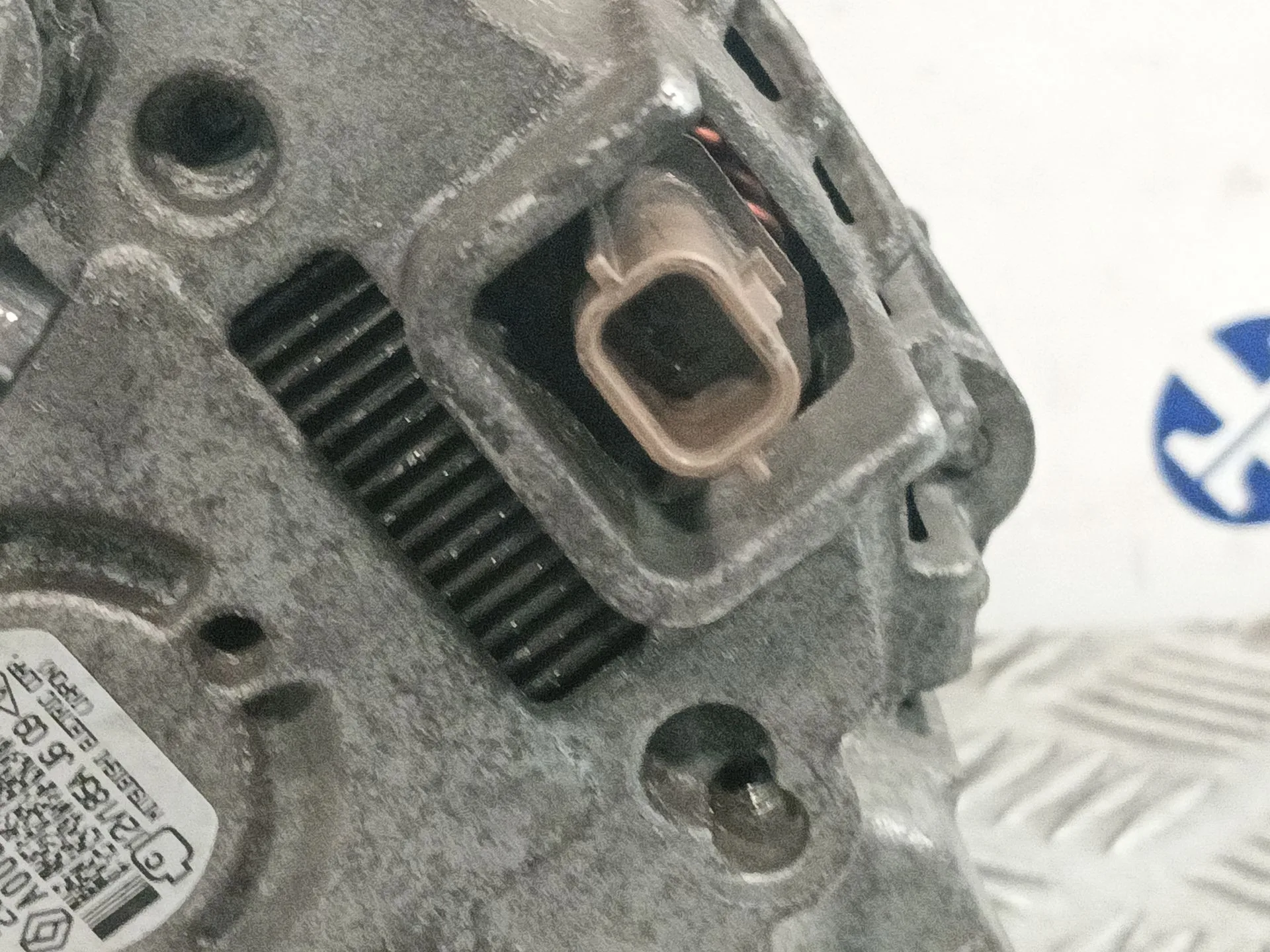 Alternador para Renault Master Iii Caja/Chasis (Ev, Hv, Uv)