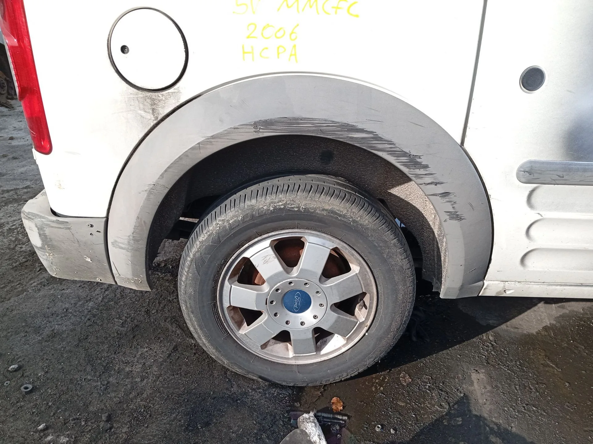Aletin Trasero Derecho para Ford Transit Connect (P65_, P70_, P80_)