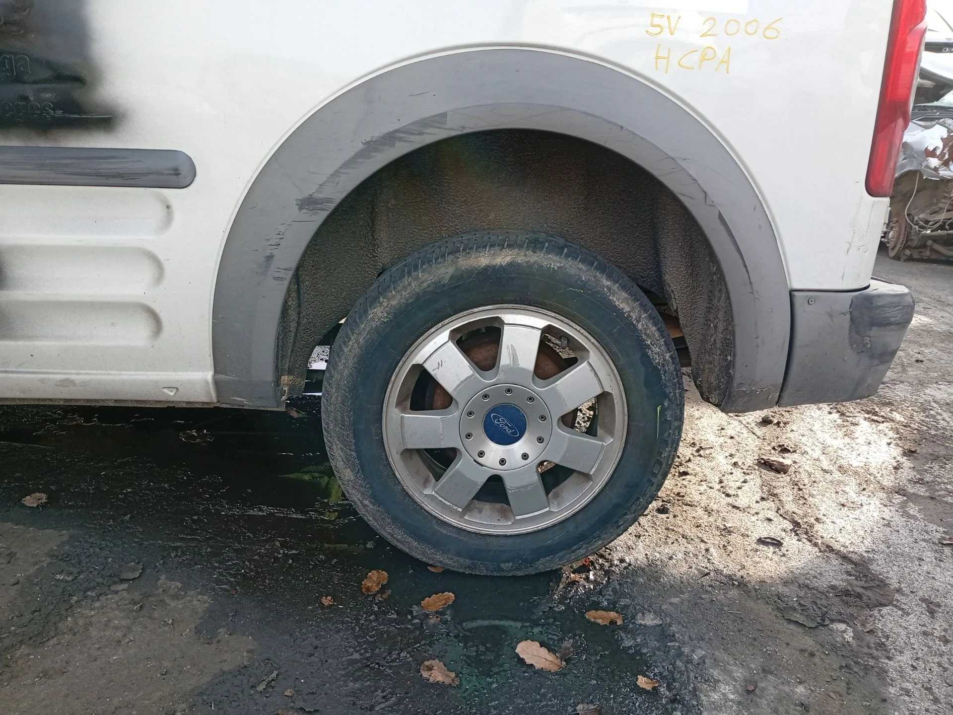 Aletin Trasero Izquierdo para Ford Transit Connect (P65_, P70_, P80_)