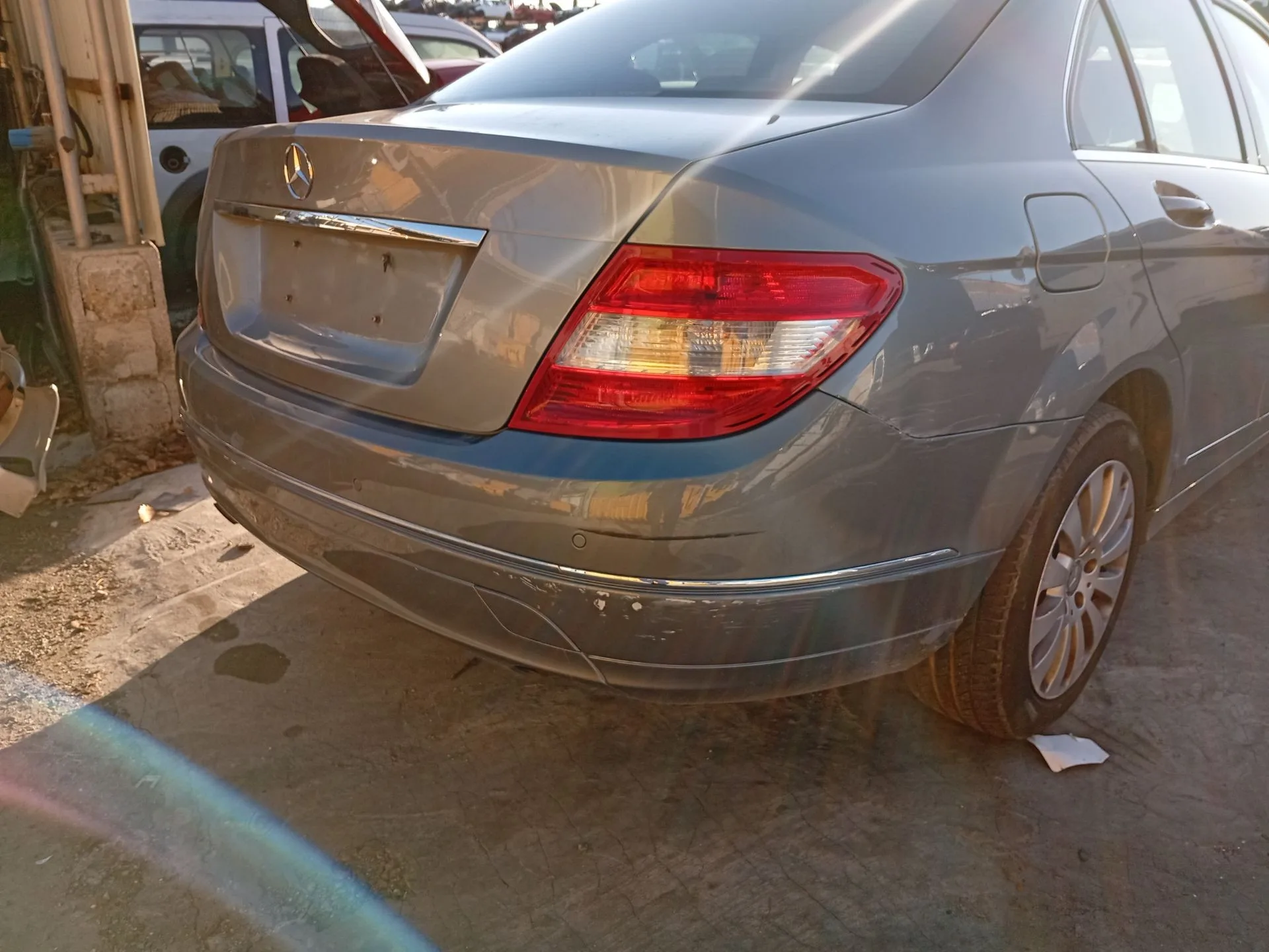 Paragolpes Trasero para Mercedes-Benz Clase C (W204)