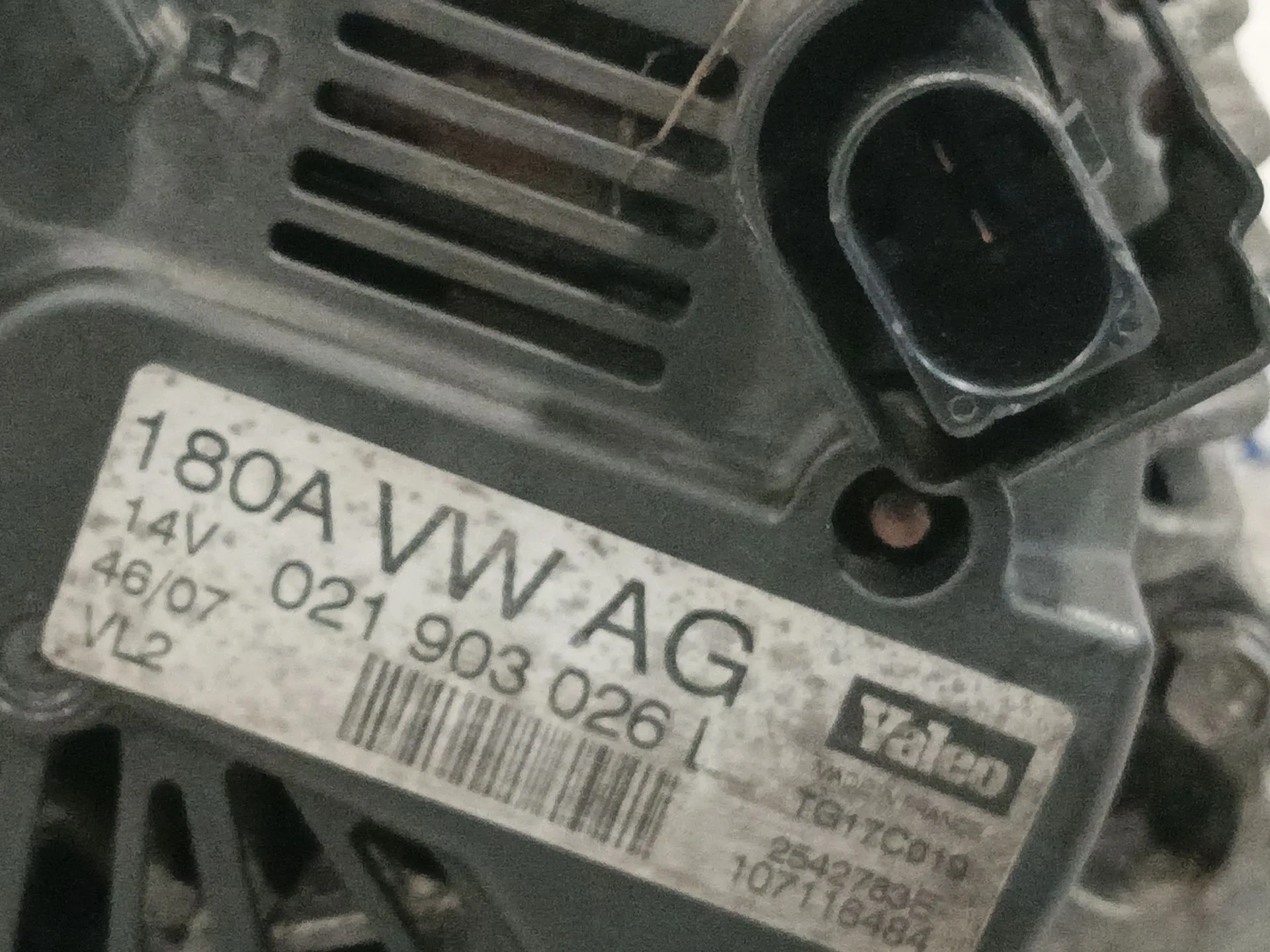 Alternador para Volkswagen Passat B6 Variant (3C5)