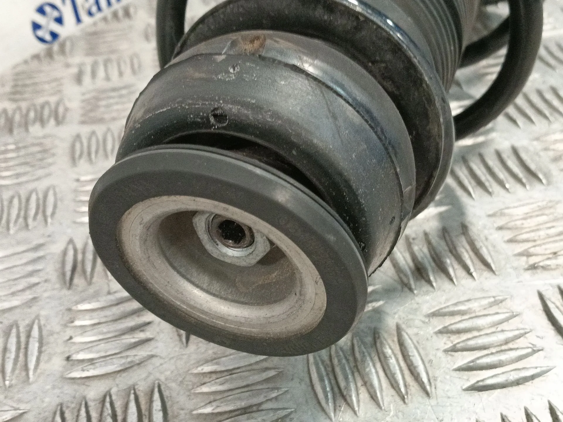 Amortiguador Delantero Derecho para Seat Ibiza Iv (6J5, 6P1)