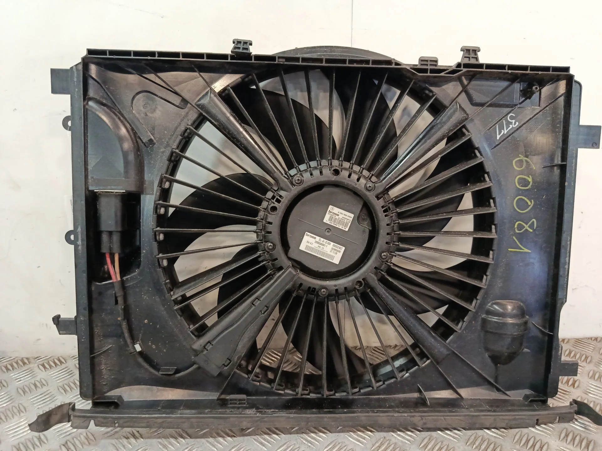 Electroventilador para Mercedes-Benz Clase C (W204)