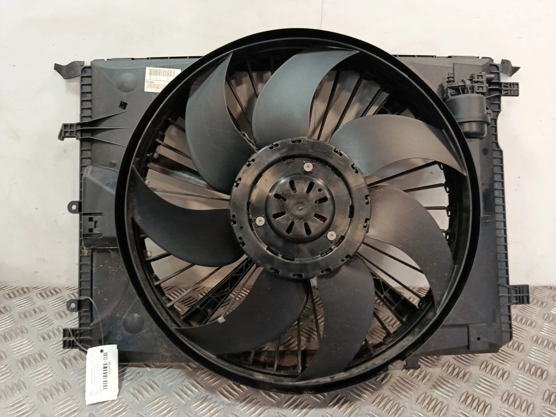 Electroventilador para Mercedes-Benz Clase C (W204)