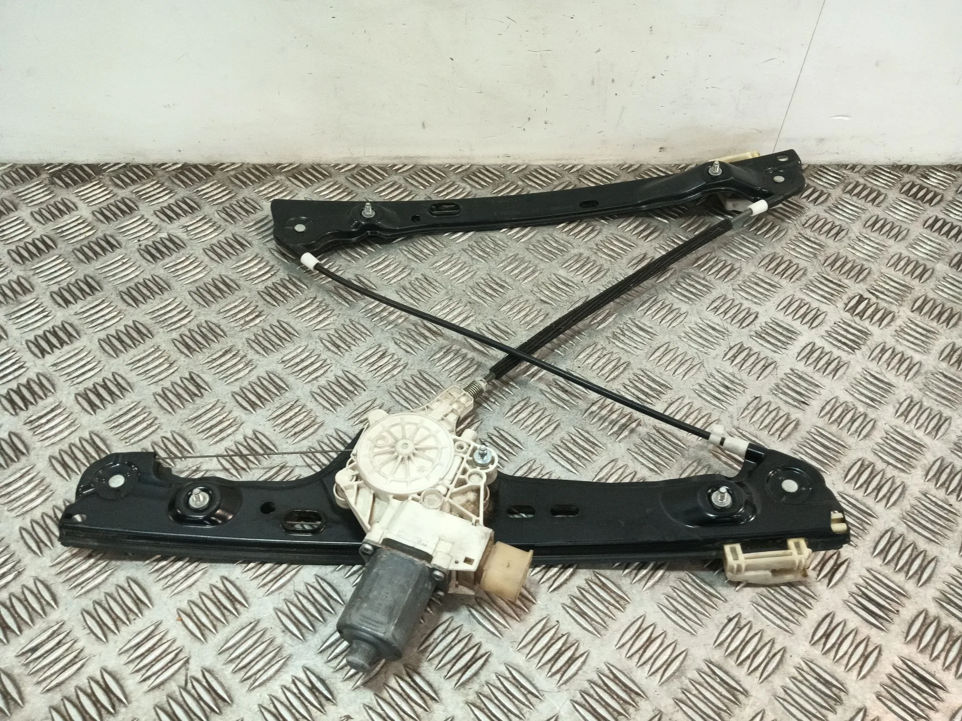 Elevalunas Delantero Izquierdo para Bmw 3 (E90)
