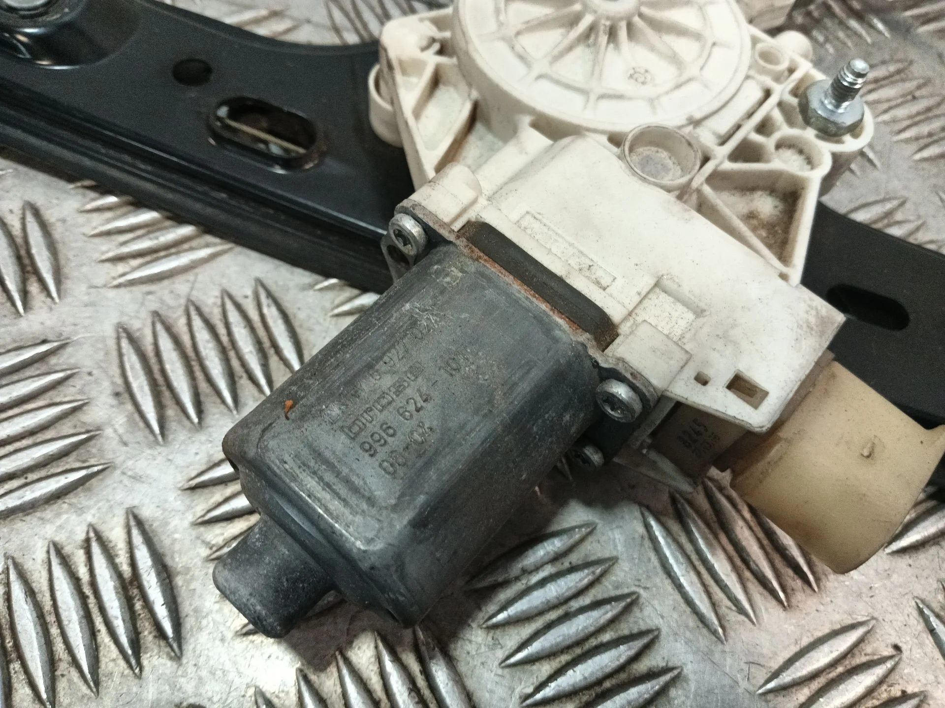 Elevalunas Delantero Izquierdo para Bmw 3 (E90)