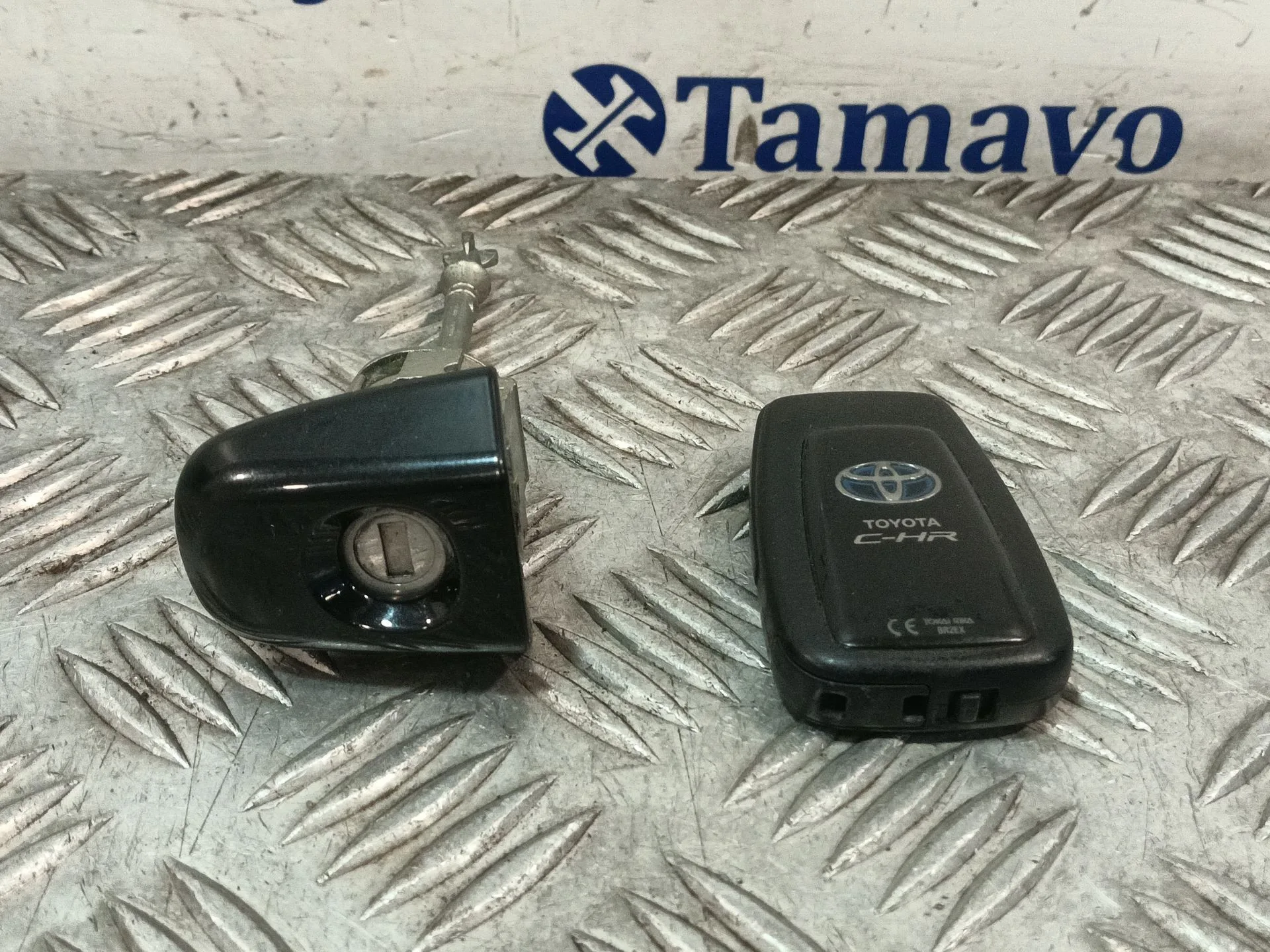 Bombin Puerta Delantera Derecha para Toyota C-Hr (_X1_)