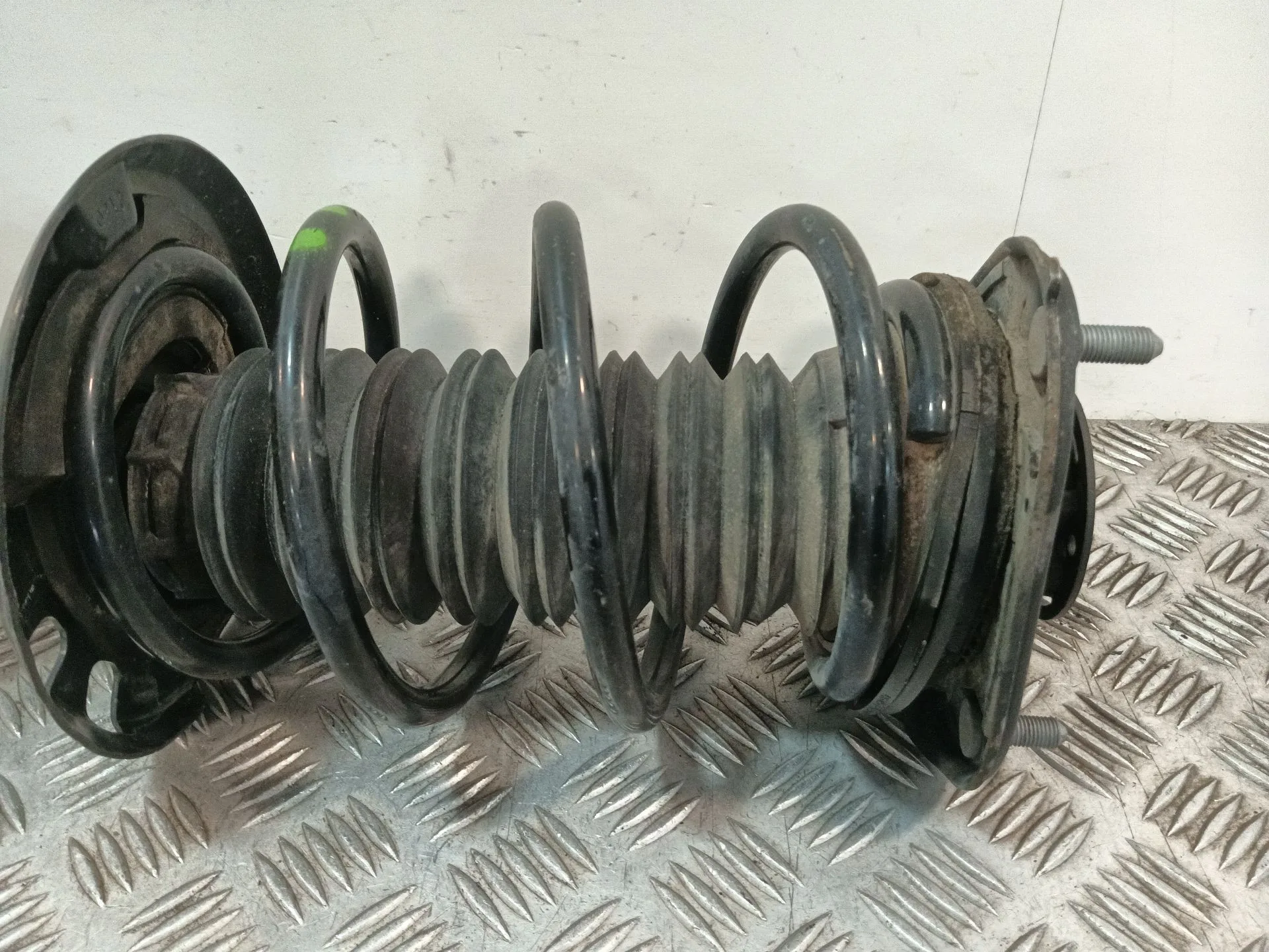 Amortiguador Delantero Izquierdo para Toyota C-Hr (_X1_)