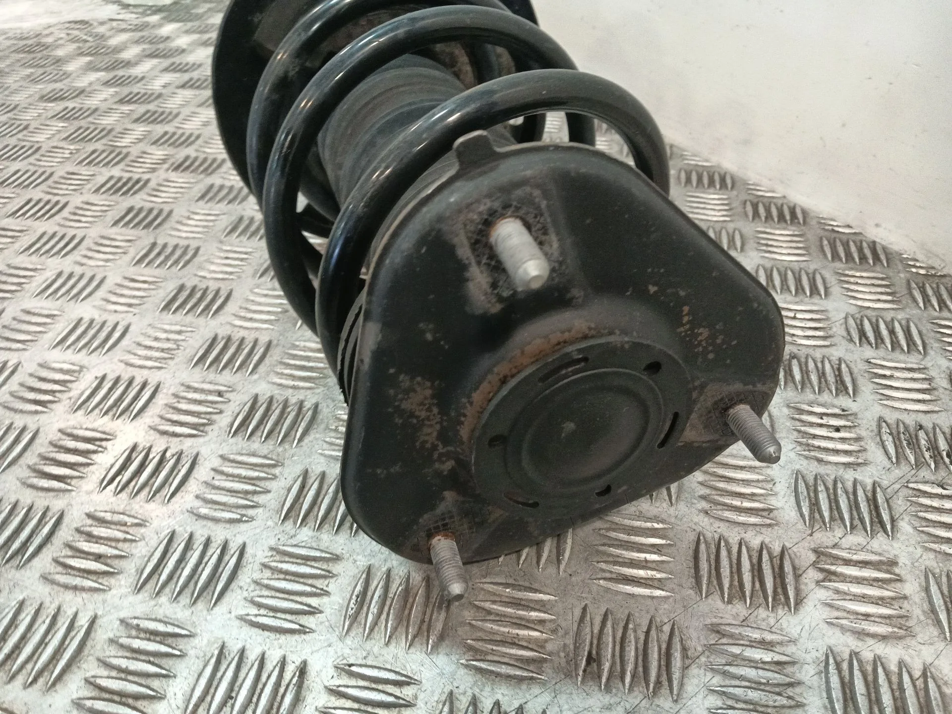 Amortiguador Delantero Izquierdo para Toyota C-Hr (_X1_)