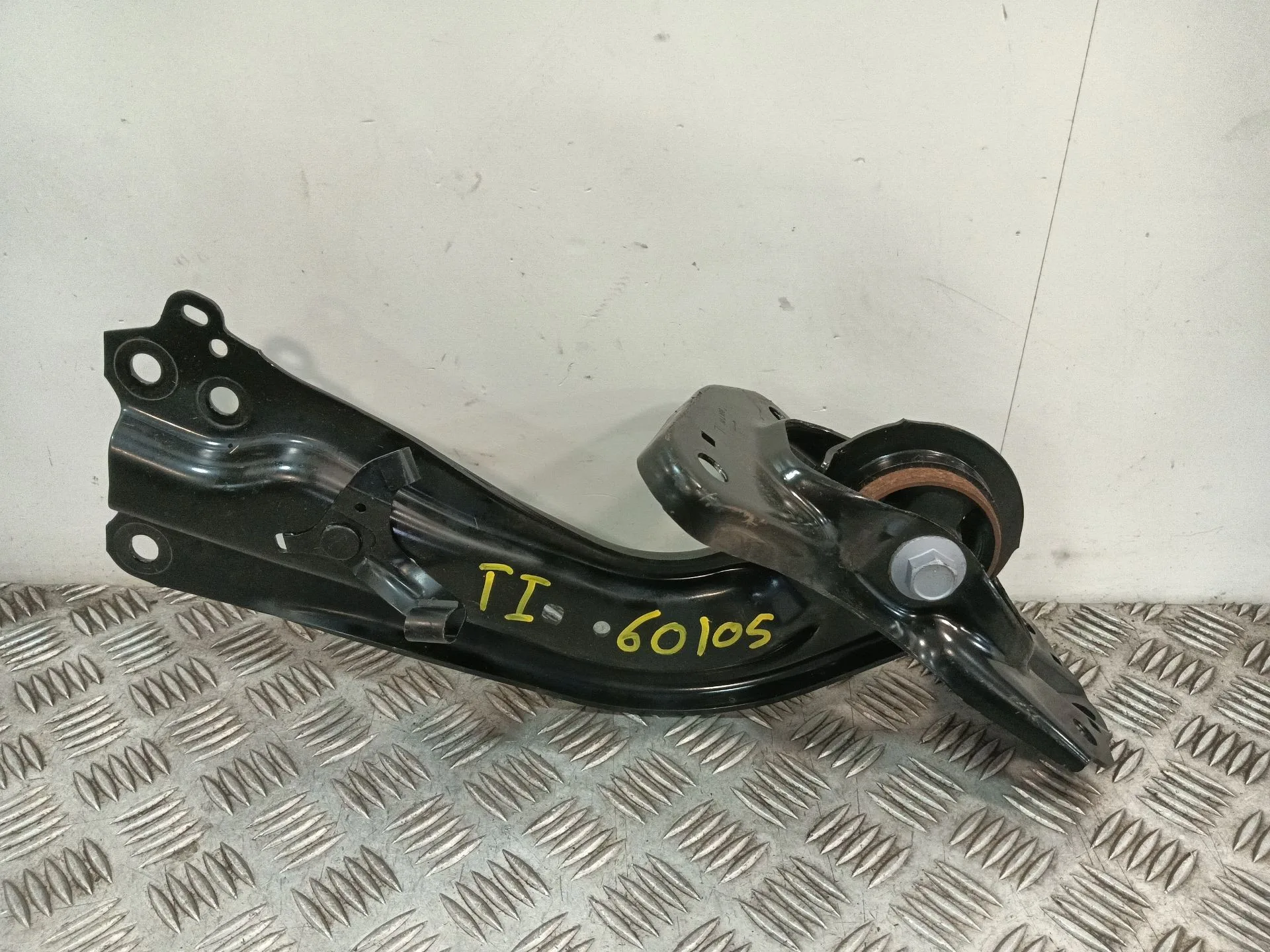 Brazo Suspension Superior Trasero Izquierdo para Toyota C-Hr (_X1_)