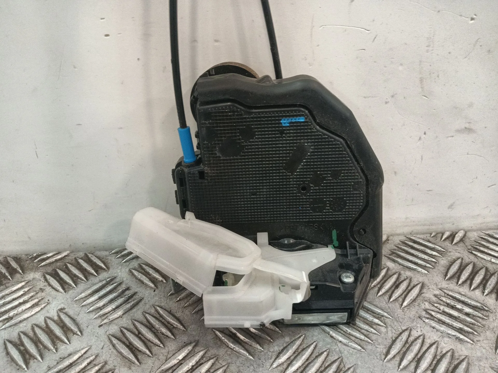Cerradura Puerta Trasera Izquierda para Toyota C-Hr (_X1_)