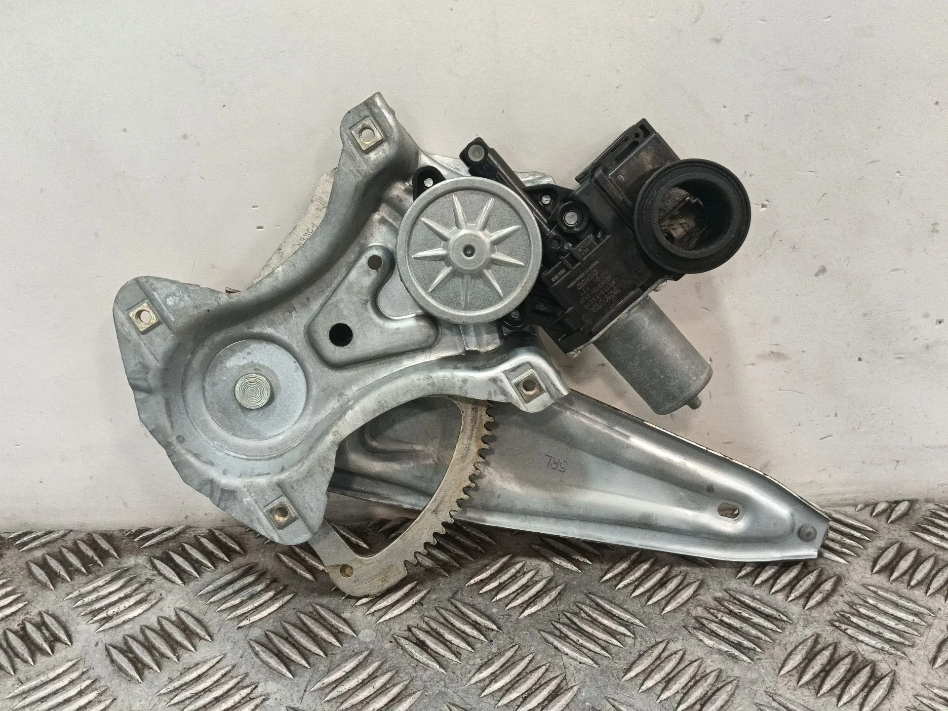 Elevalunas Trasero Izquierdo para Toyota C-Hr (_X1_)