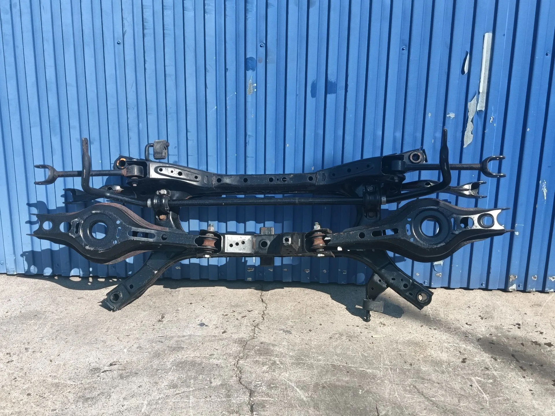 Puente Trasero para Toyota C-Hr (_X1_)