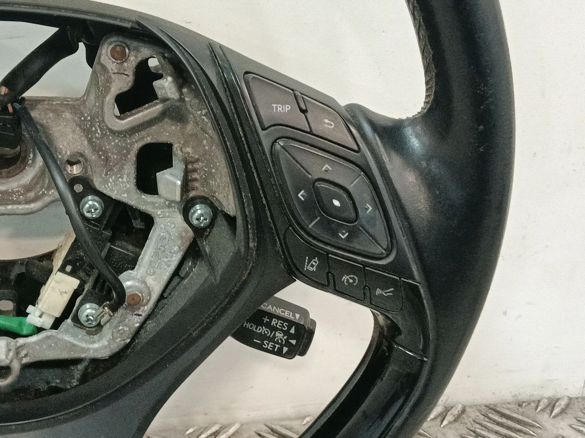 Volante para Toyota C-Hr (_X1_)