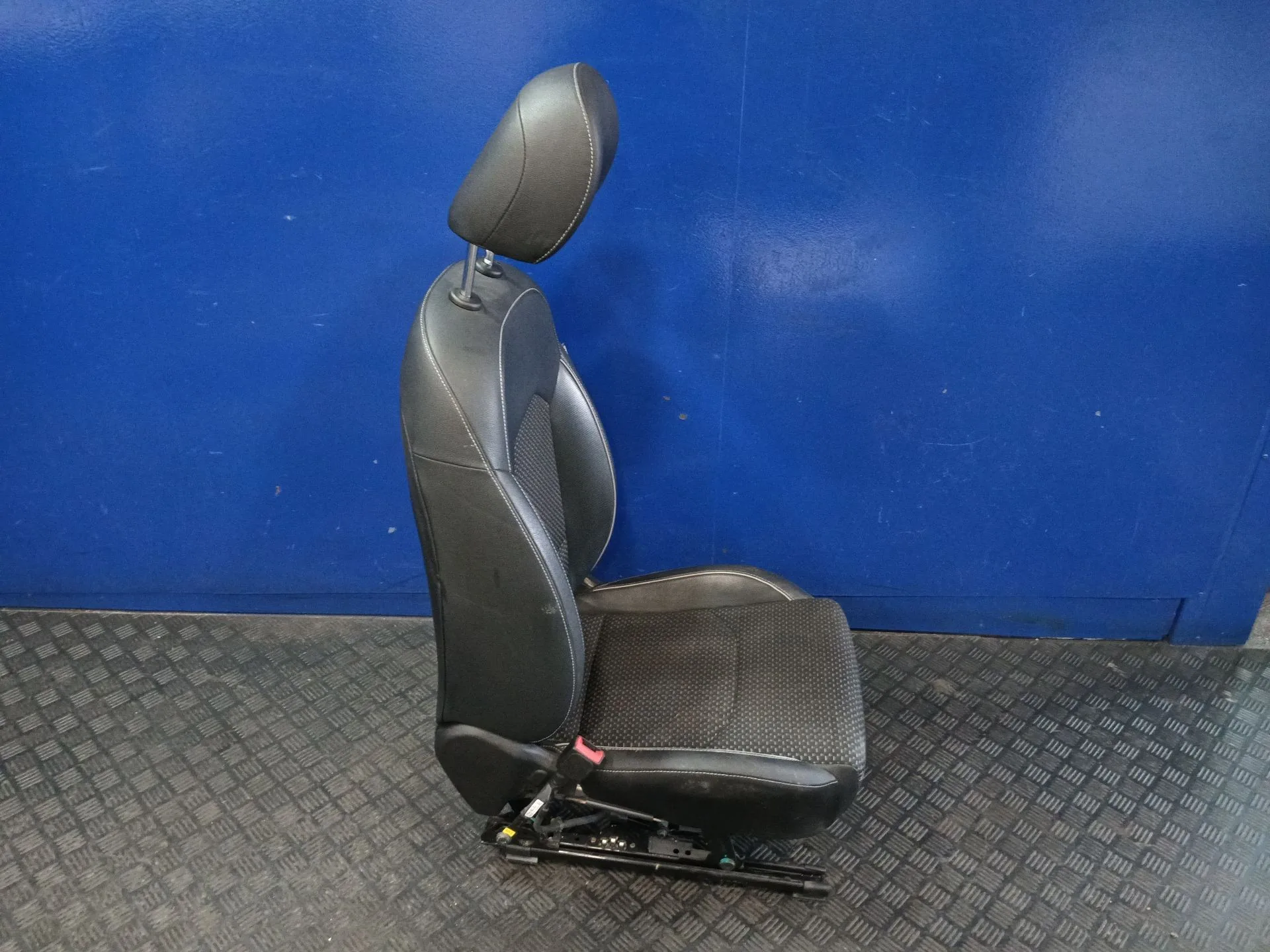 Asiento Delantero Izquierdo para Kia Xceed (Cd)