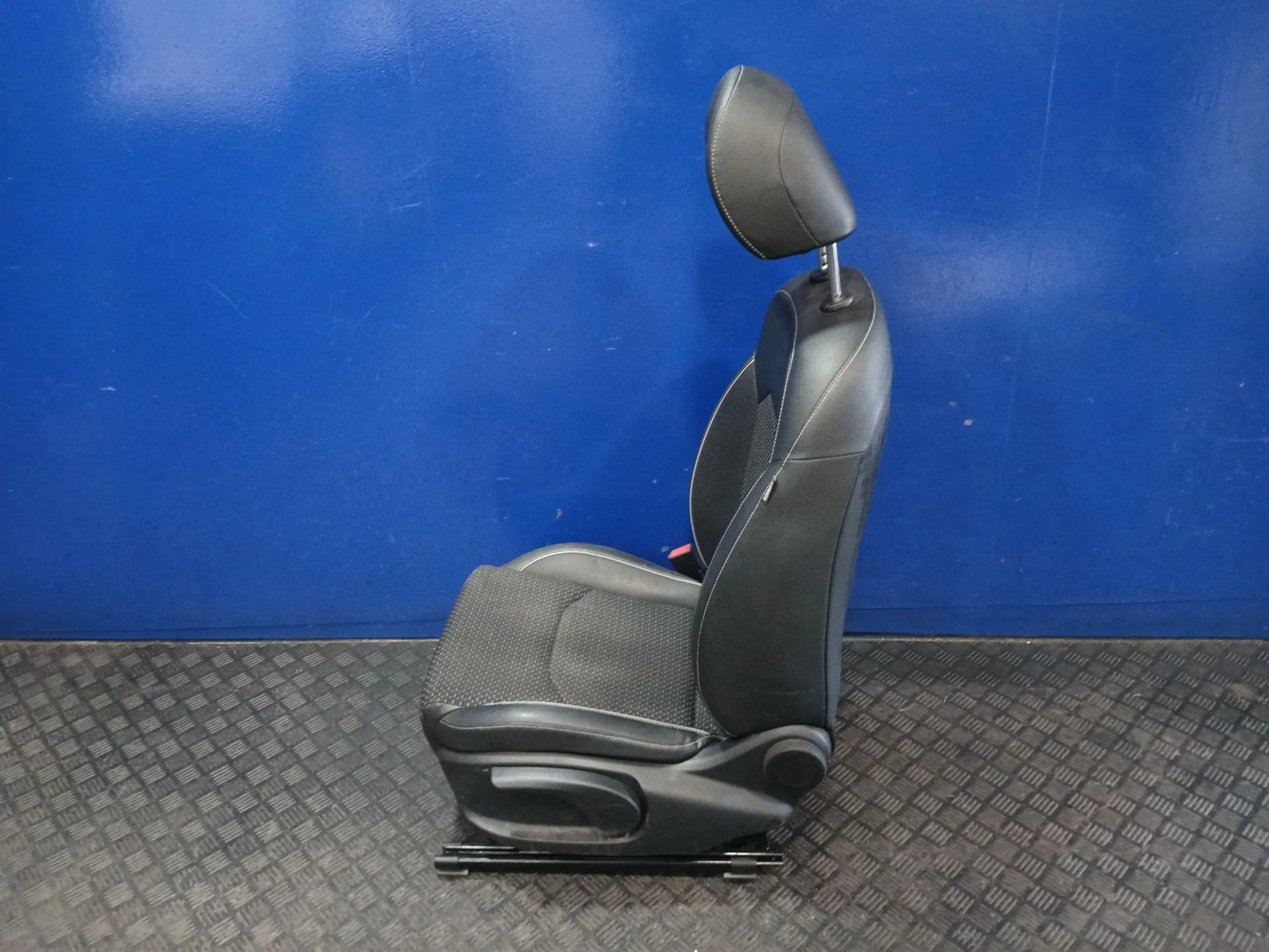 Asiento Delantero Izquierdo para Kia Xceed (Cd)