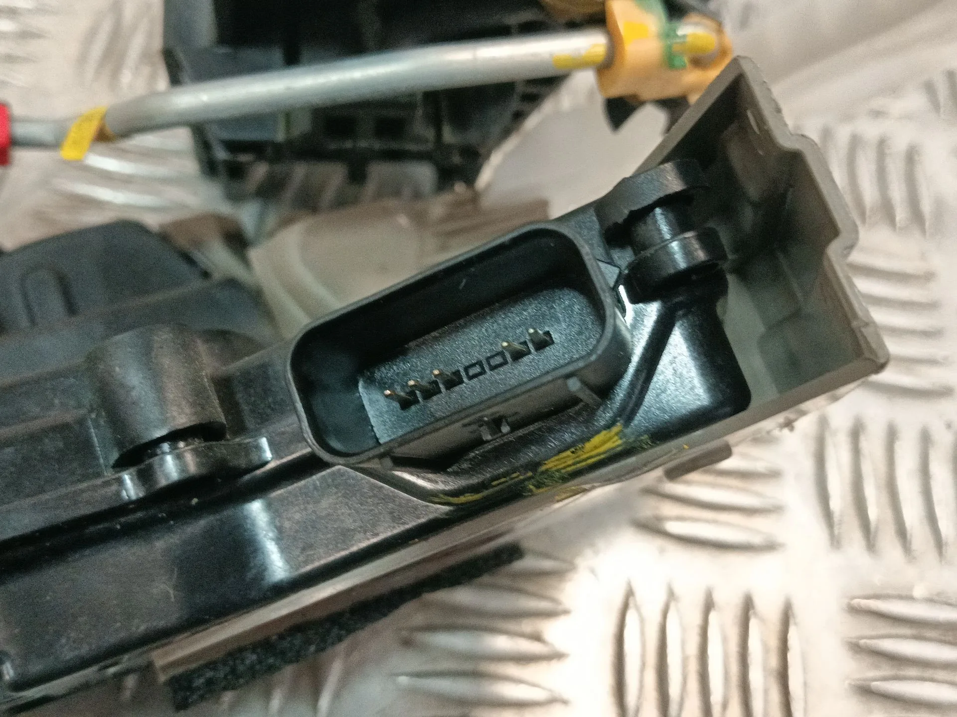 Cerradura Puerta Delantera Derecha para Kia Xceed (Cd)