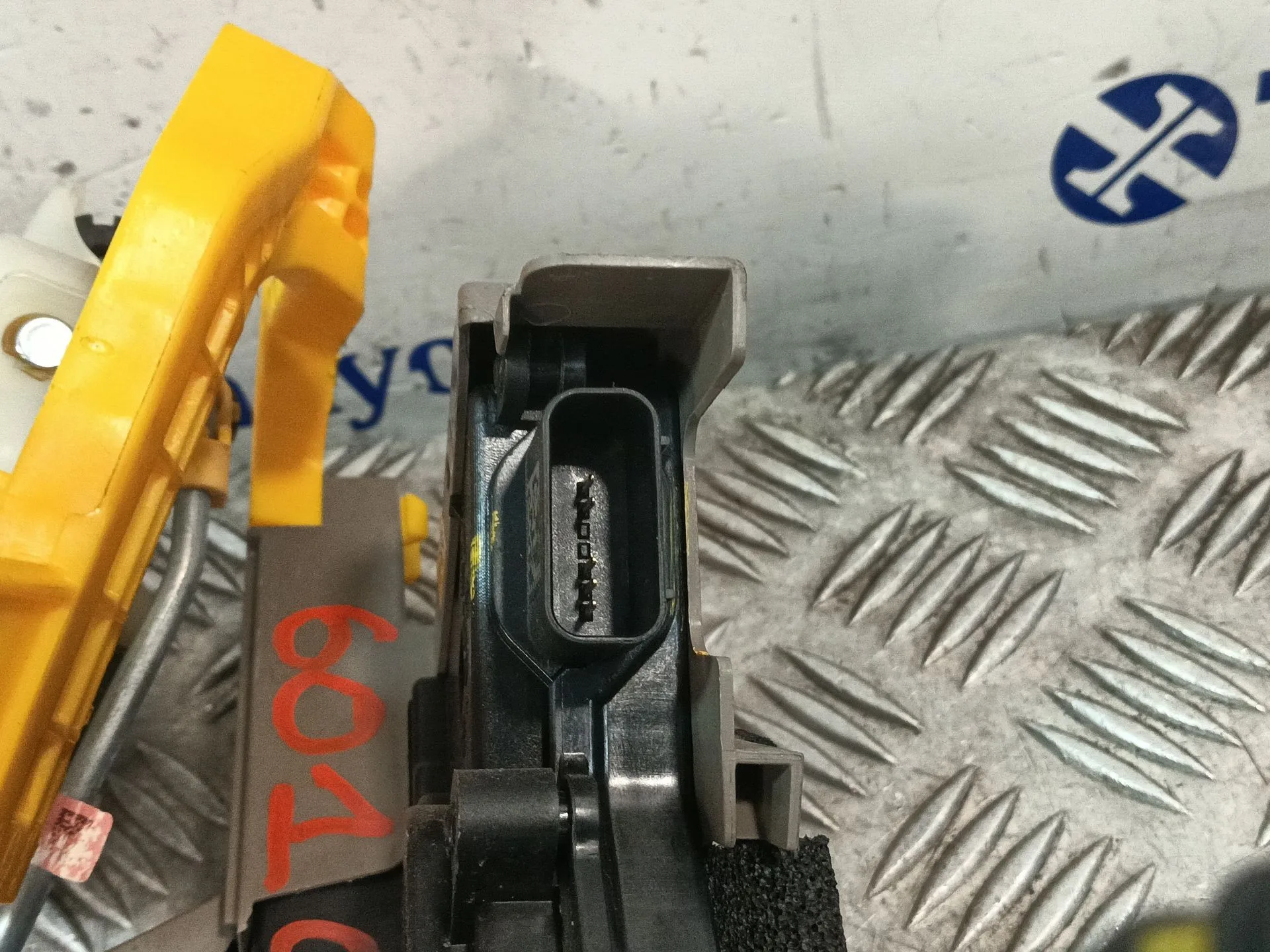 Cerradura Puerta Trasera Derecha para Kia Xceed (Cd)