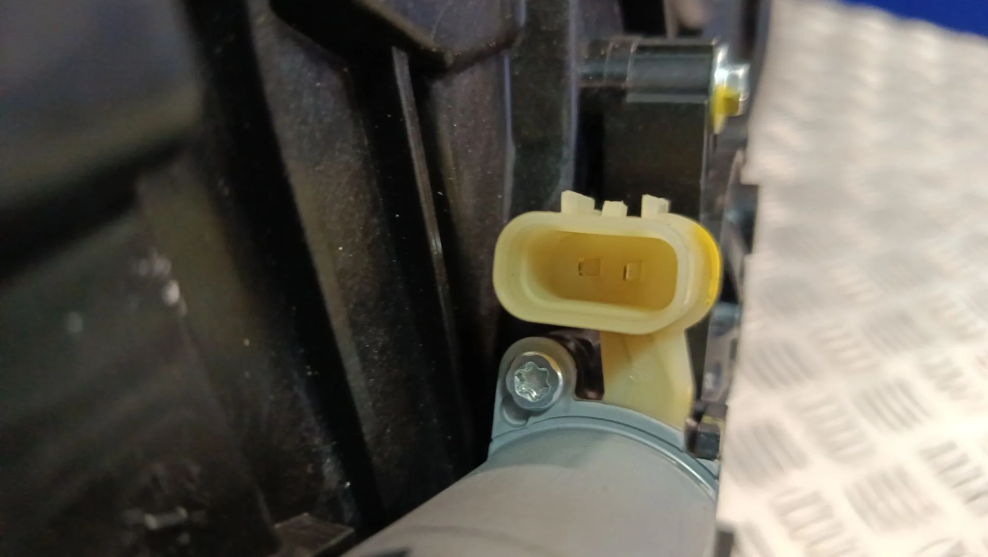 Elevalunas Trasero Izquierdo para Kia Xceed (Cd)