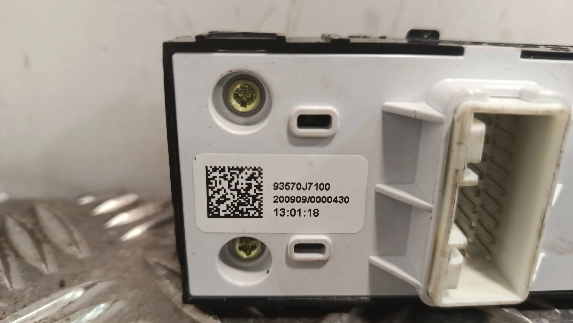 Mando Elevalunas Delantero Izquierdo para Kia Xceed (Cd)