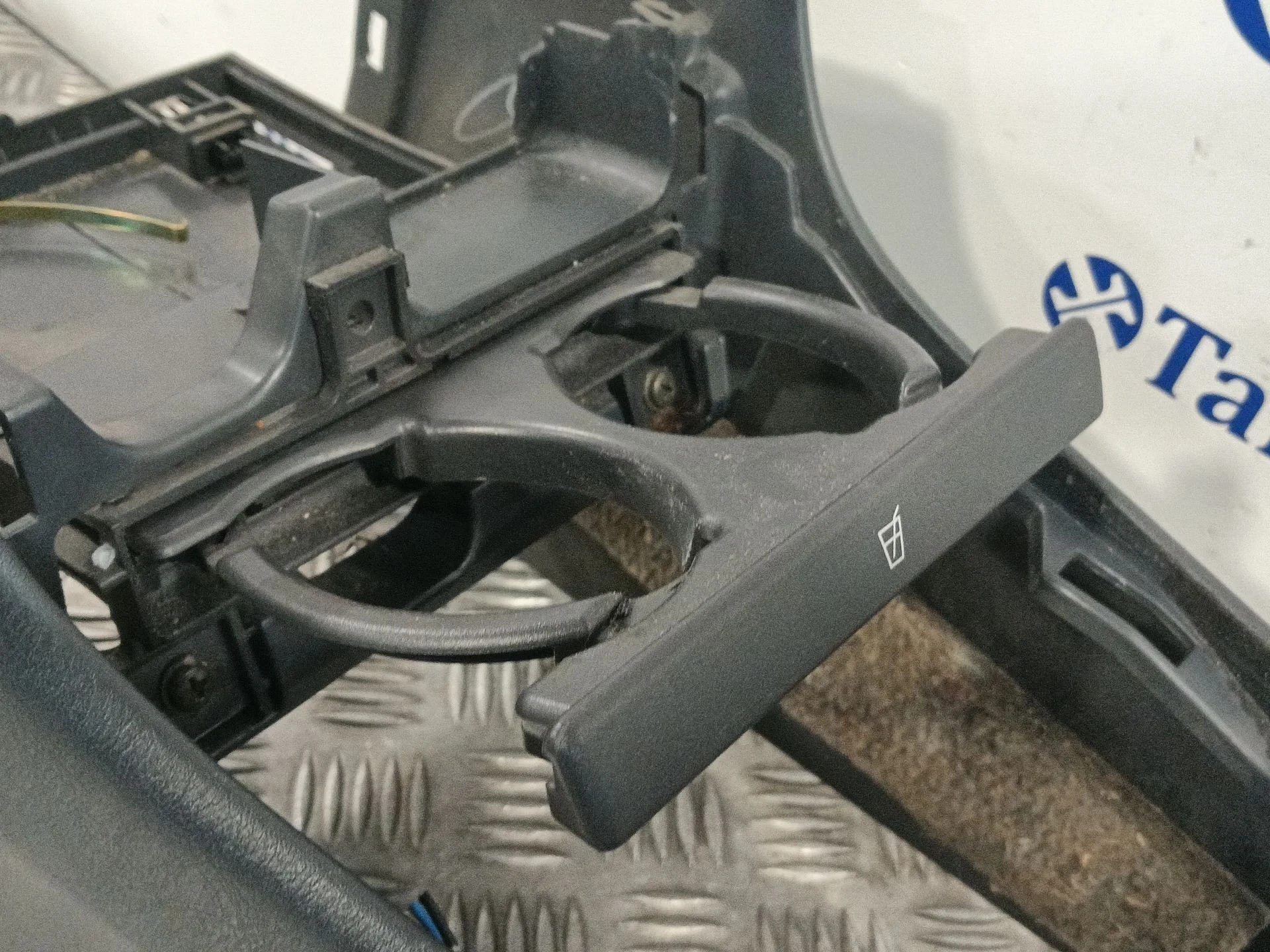 Apoyabrazos Central para Nissan Almera Ii Hatchback (N16)