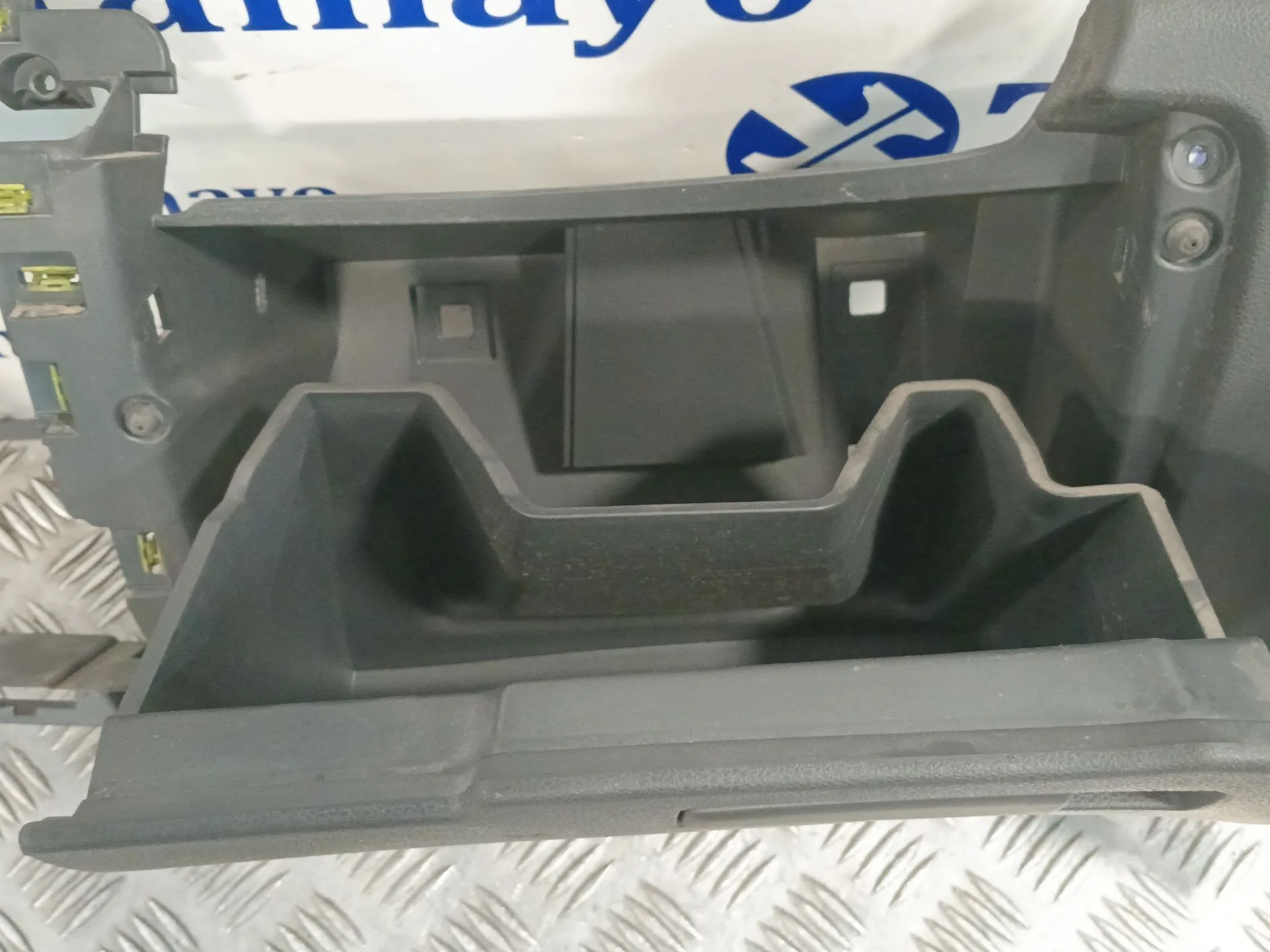 Guantera para Peugeot 3008