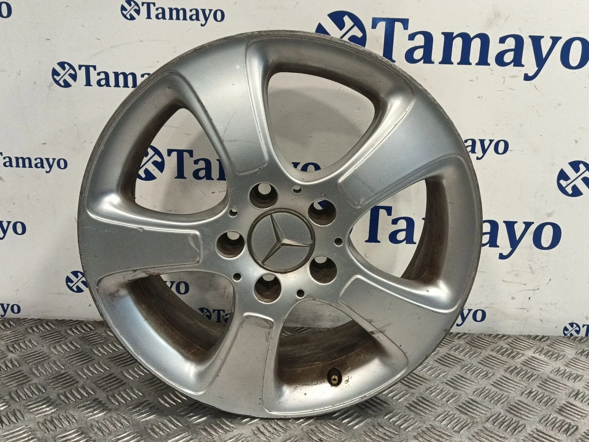 Llanta para Mercedes-Benz Clase A (W169)