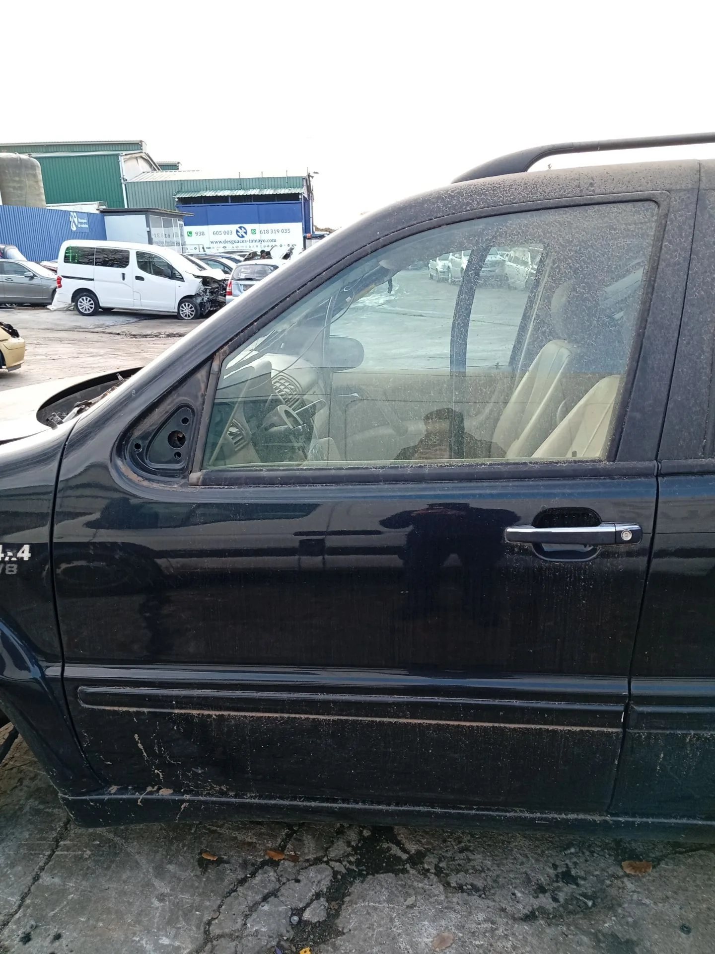 Puerta Delantera Izquierda para Mercedes-Benz Clase M (W163)