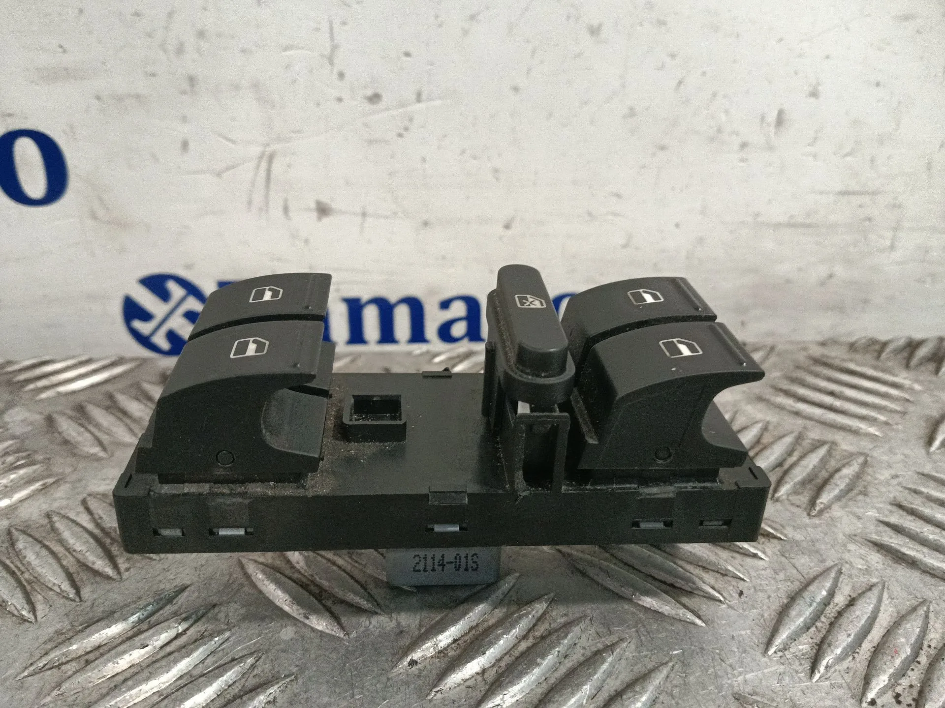 Mando Elevalunas Delantero Izquierdo para Volkswagen Passat B6 Variant (3C5)