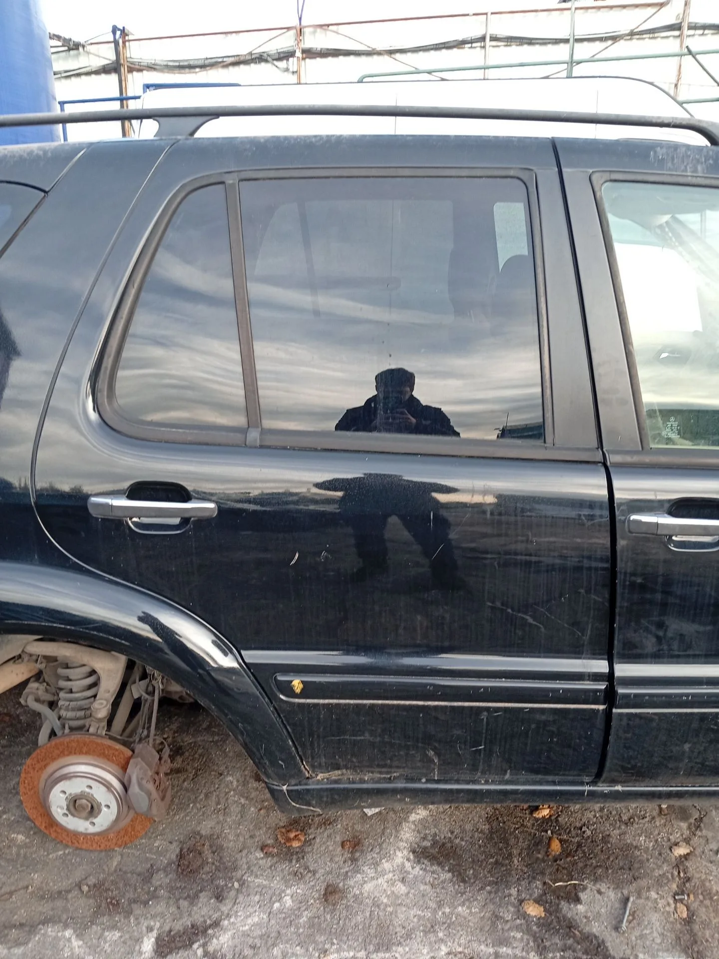 Puerta Trasera Derecha para Mercedes-Benz Clase M (W163)