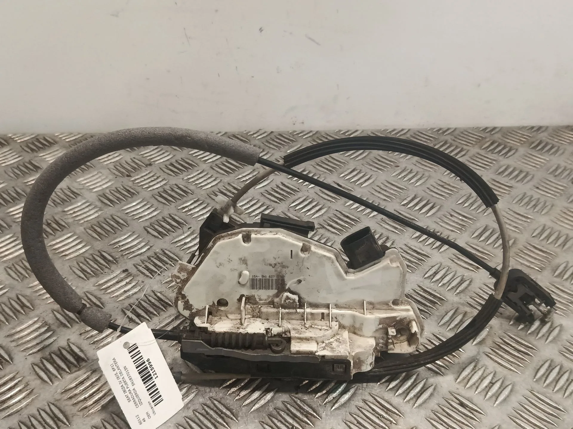 Cerradura Puerta Delantera Izquierda para Seat Ibiza Iv (6J5, 6P1)
