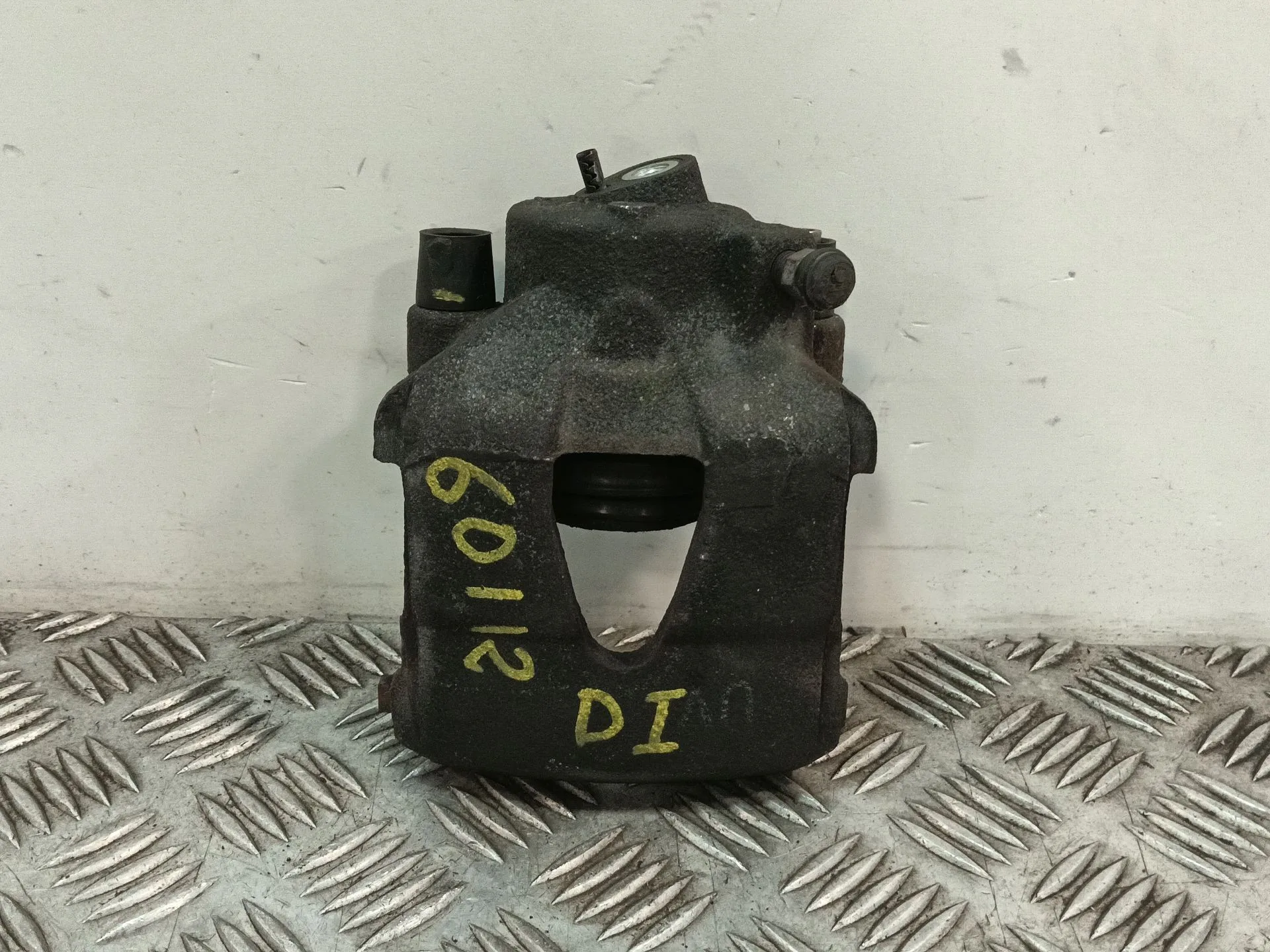 Pinza Freno Delantera Izquierda para Seat Ibiza Iv (6J5, 6P1)